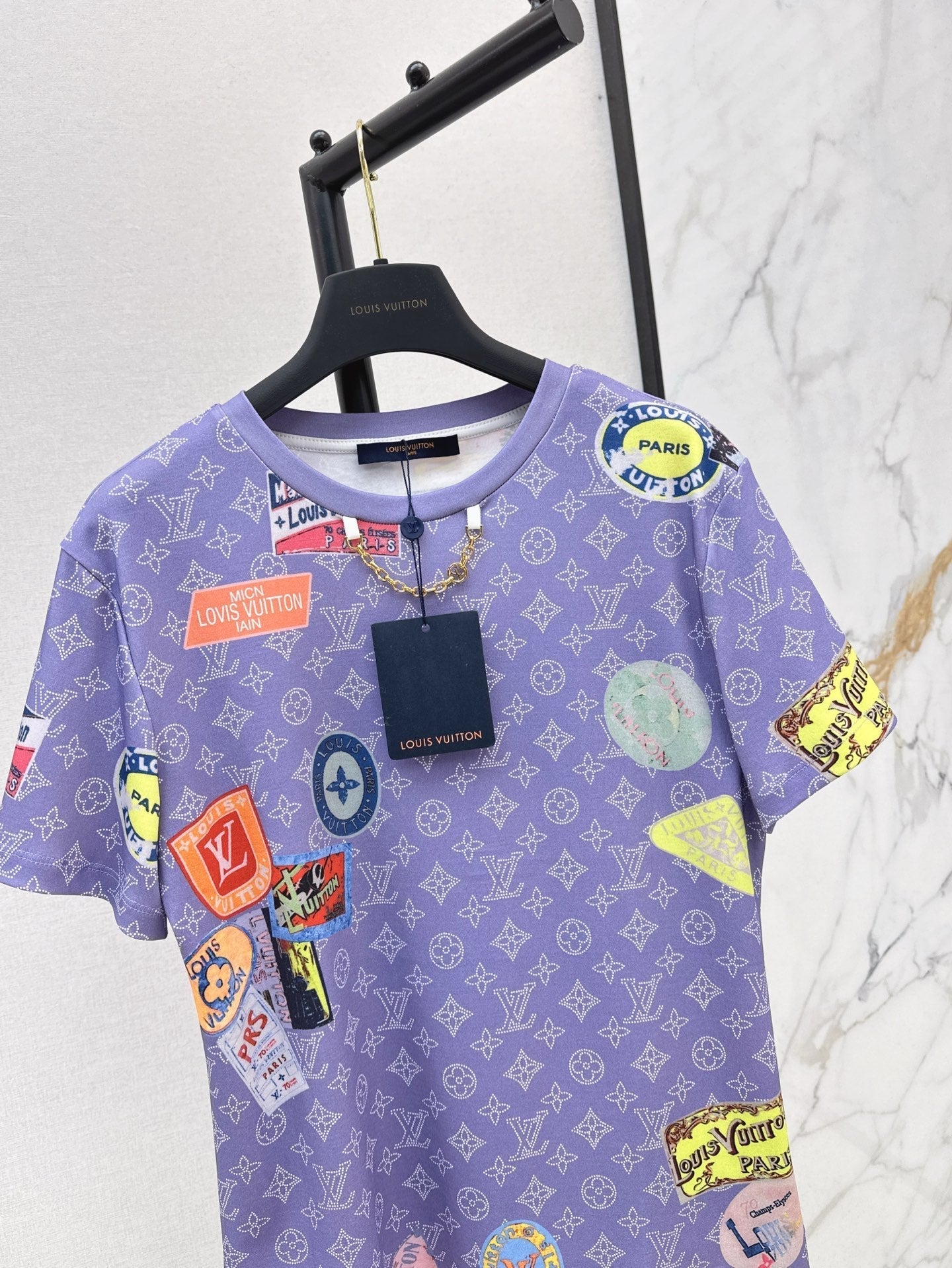 Loui* 25SS Printed badge T-shirt