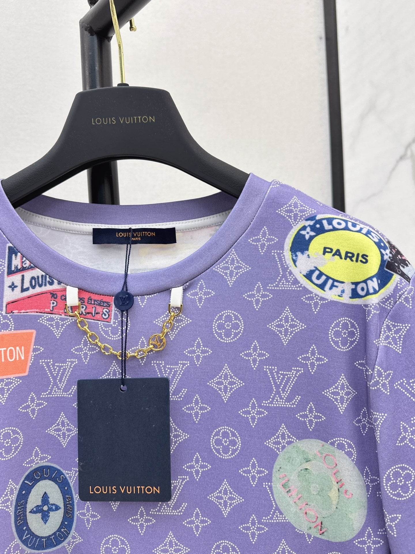 Loui* 25SS Printed badge T-shirt