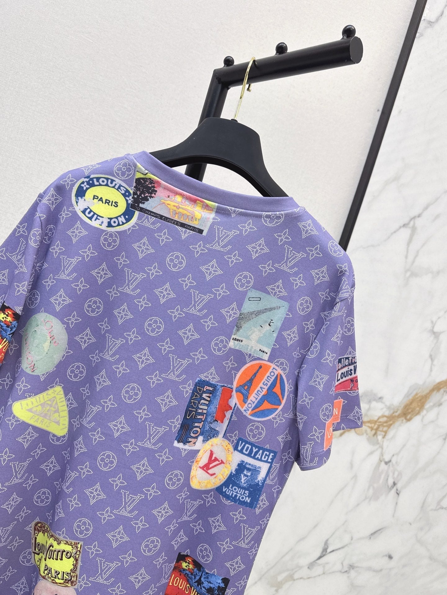 Loui* 25SS Printed badge T-shirt