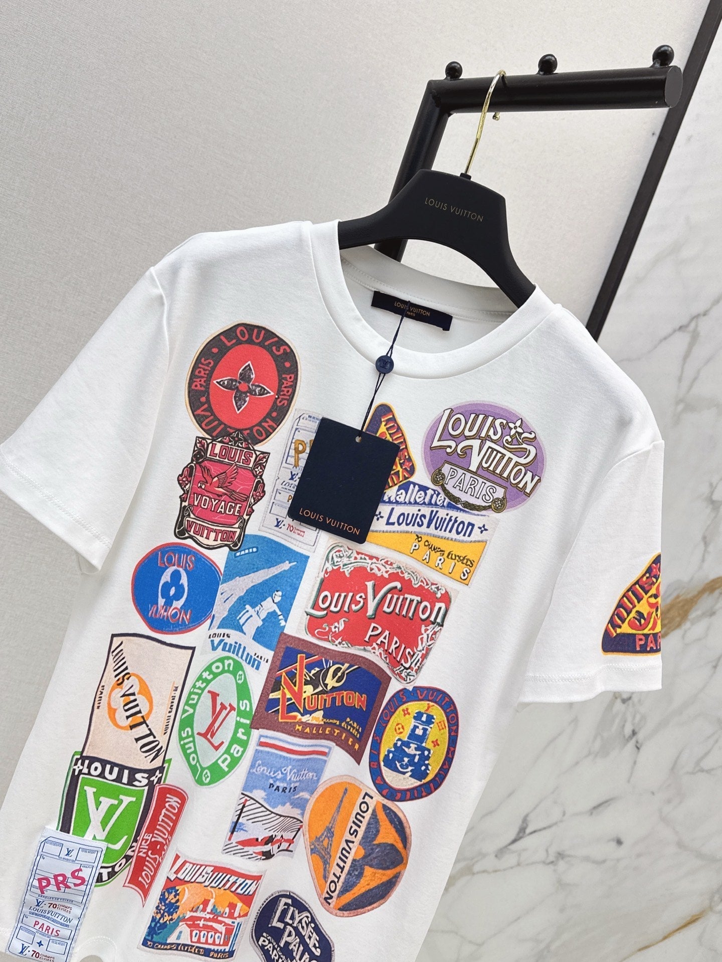 Loui* 25SS Printed badge T-shirt