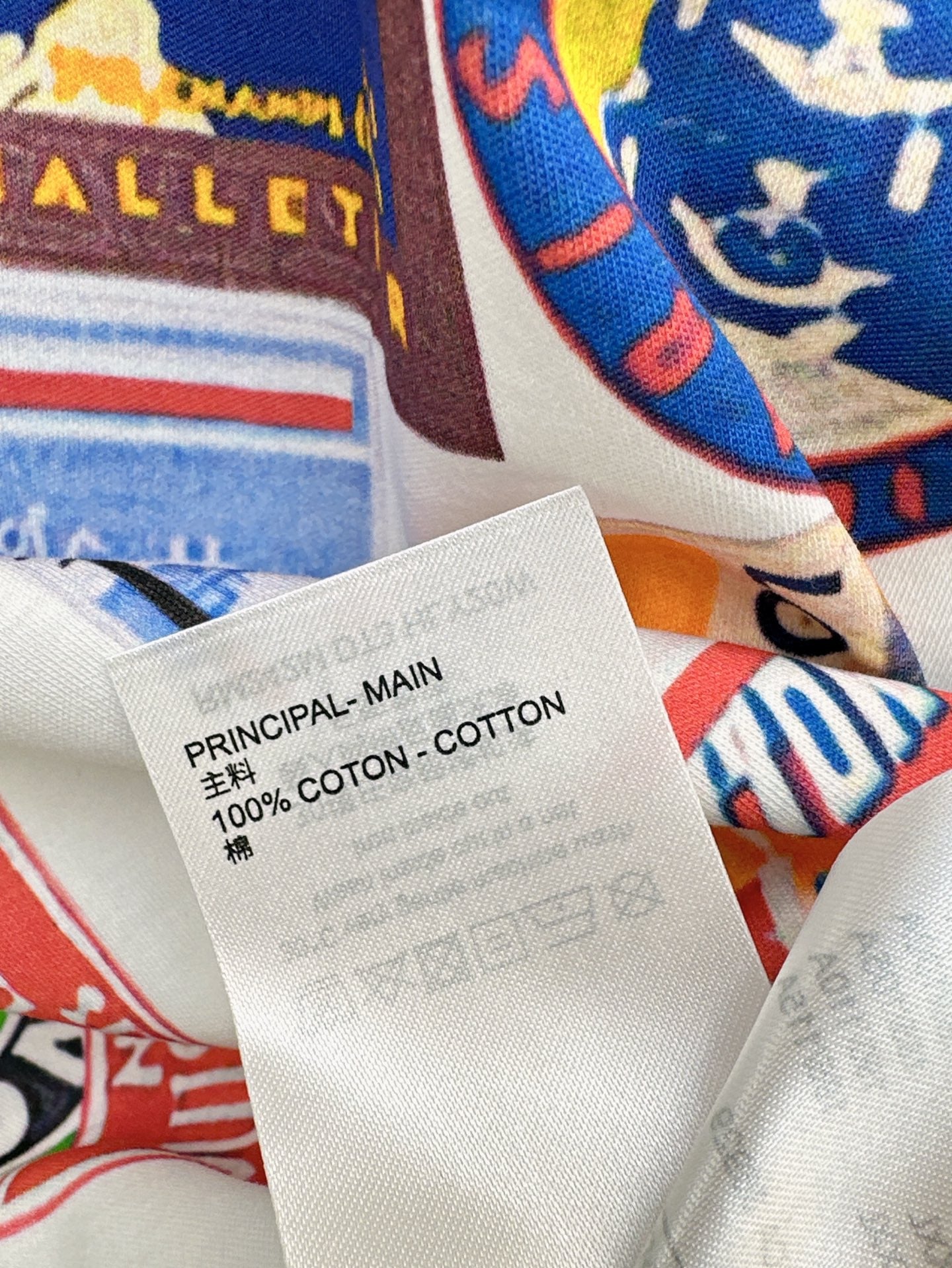 Loui* 25SS Printed badge T-shirt