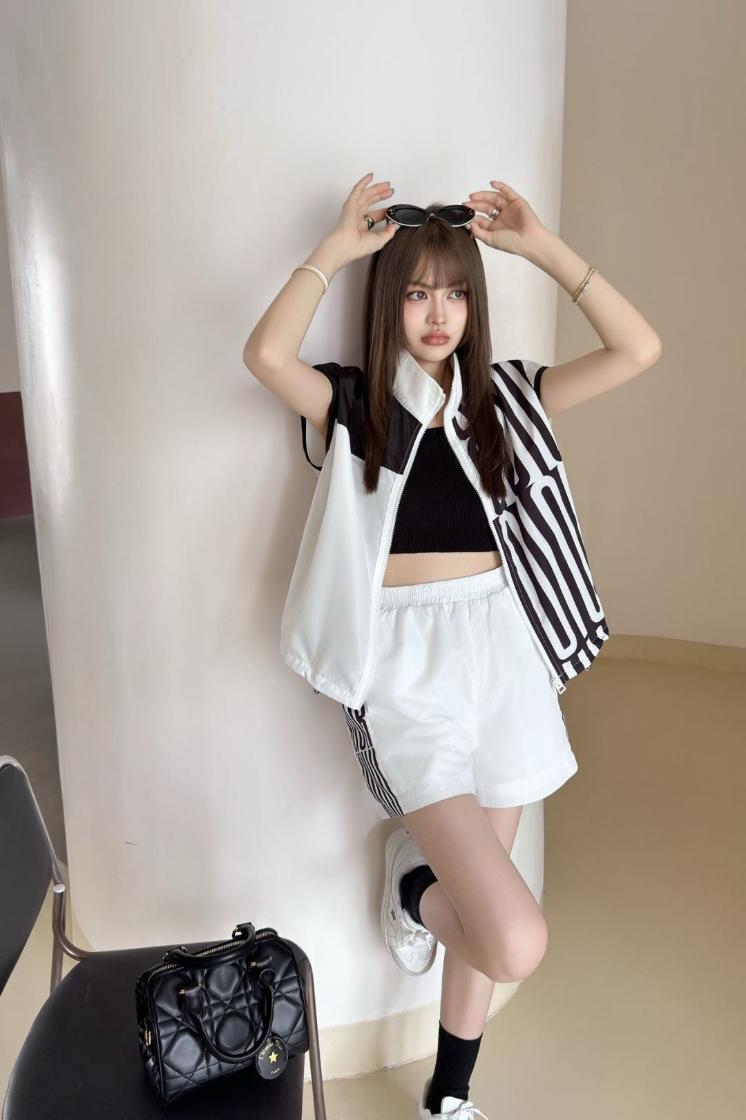 D*r 25ss Sleeveless Jacket + Elastic Waist Shorts suit