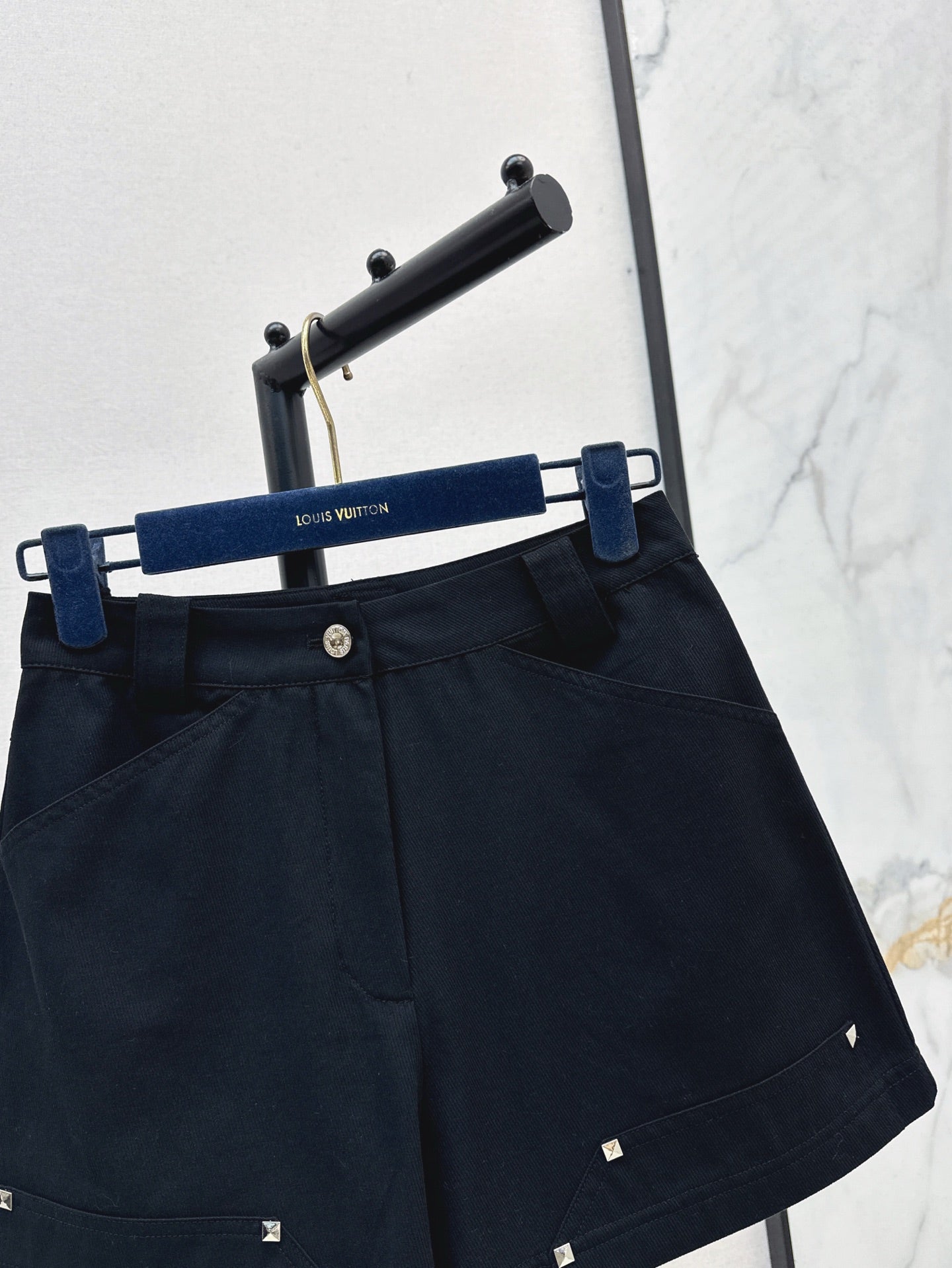 Loui* canvas cotton shorts