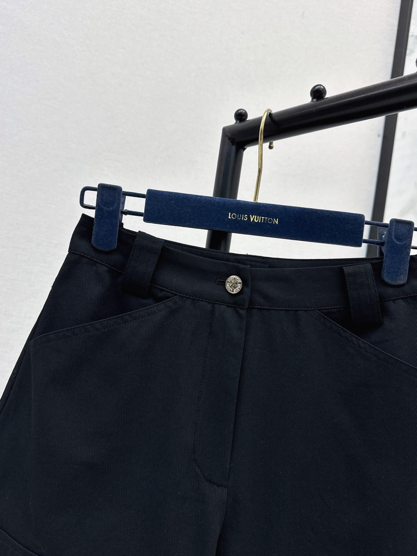 Loui* canvas cotton shorts