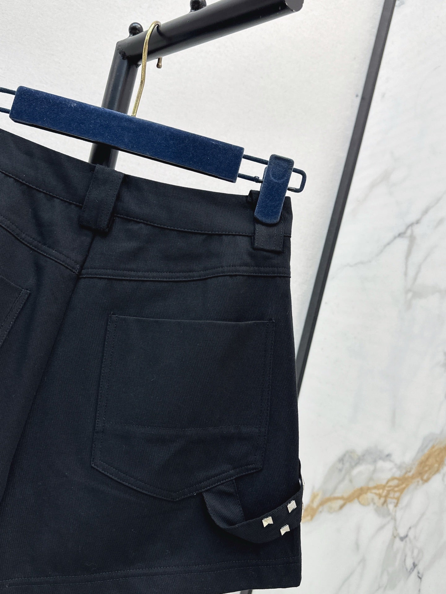 Loui* canvas cotton shorts