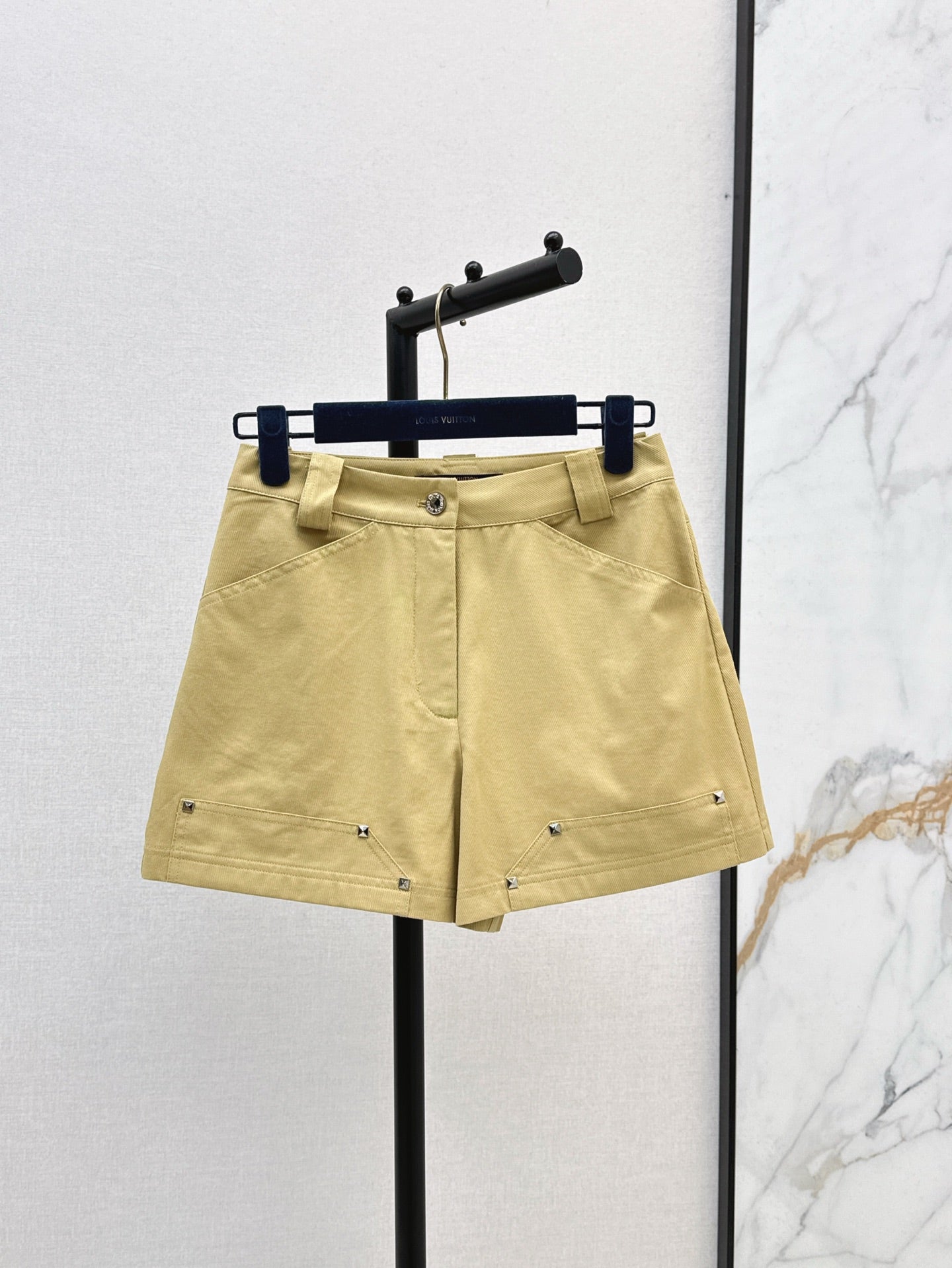 Loui* canvas cotton shorts