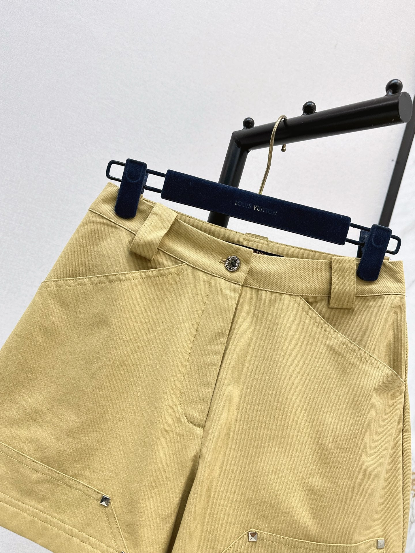 Loui* canvas cotton shorts