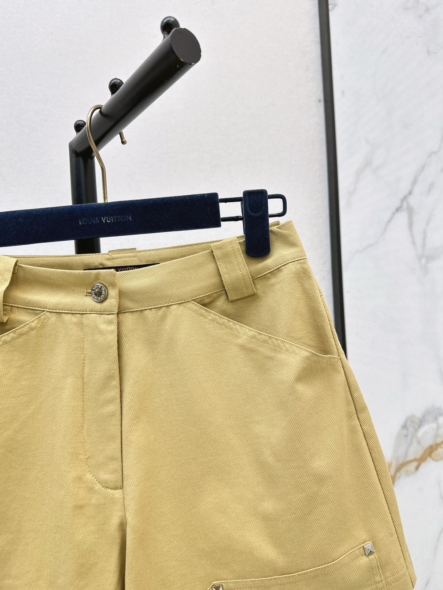 Loui* canvas cotton shorts