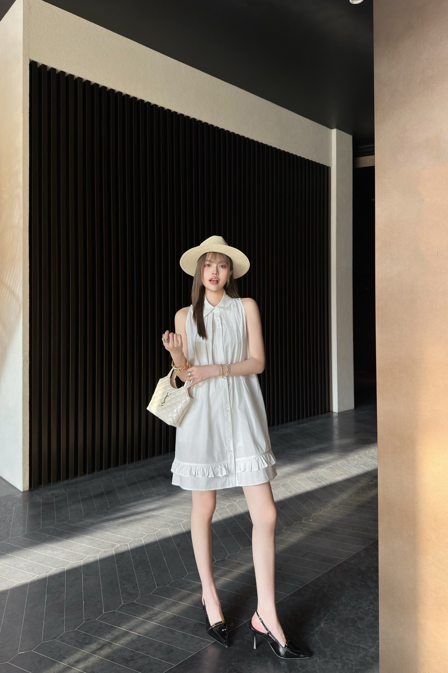 YS* 25ss Lapel sleeveless pleated dress