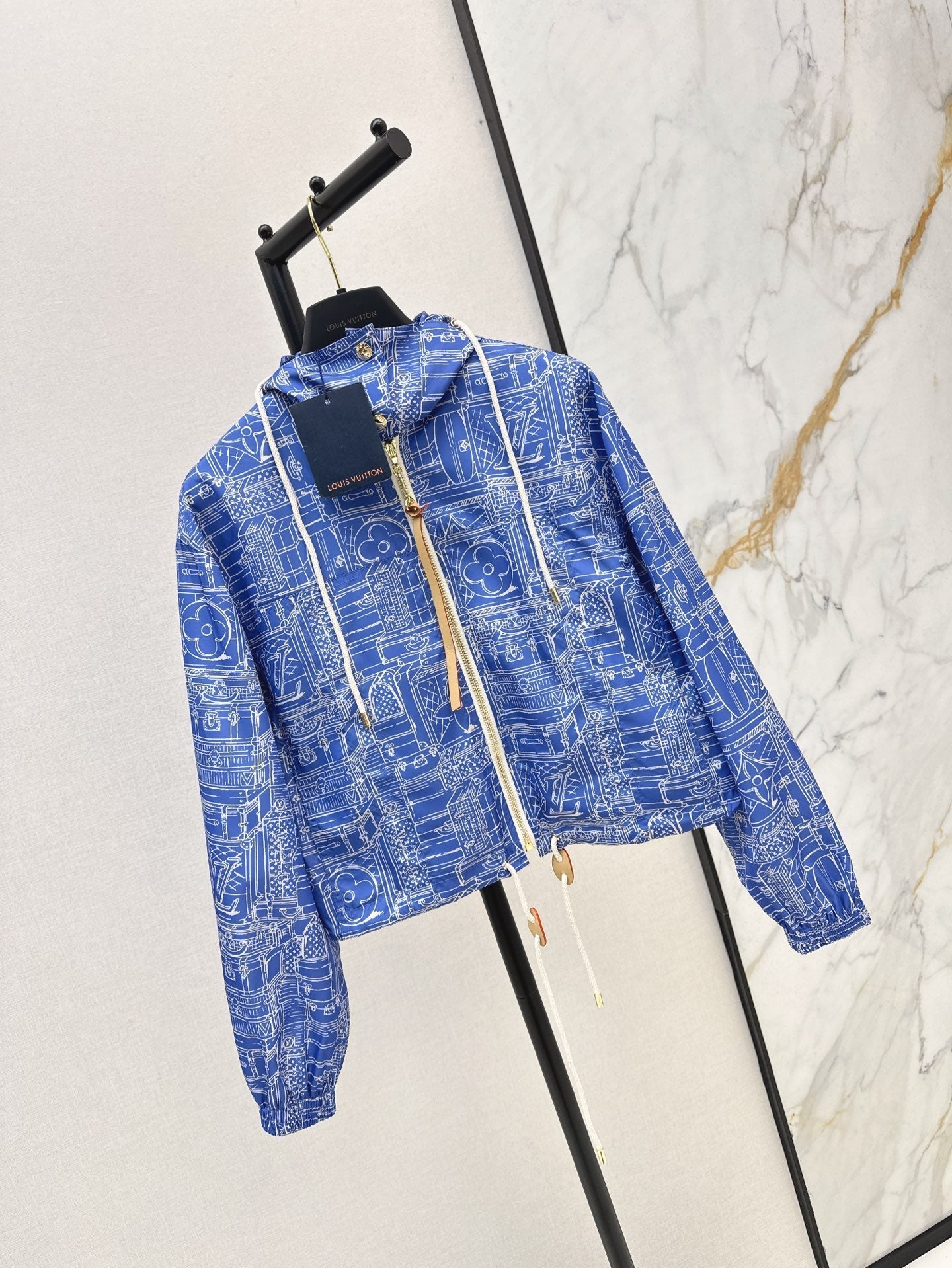 Loui* 25ss Hooded printed jacket