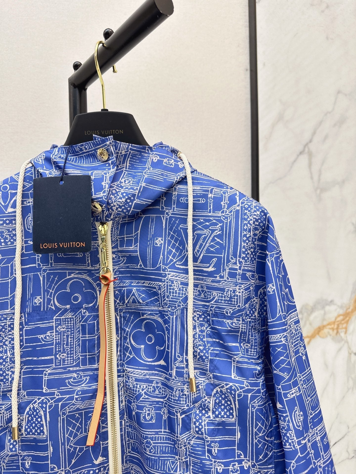 Loui* 25ss Hooded printed jacket