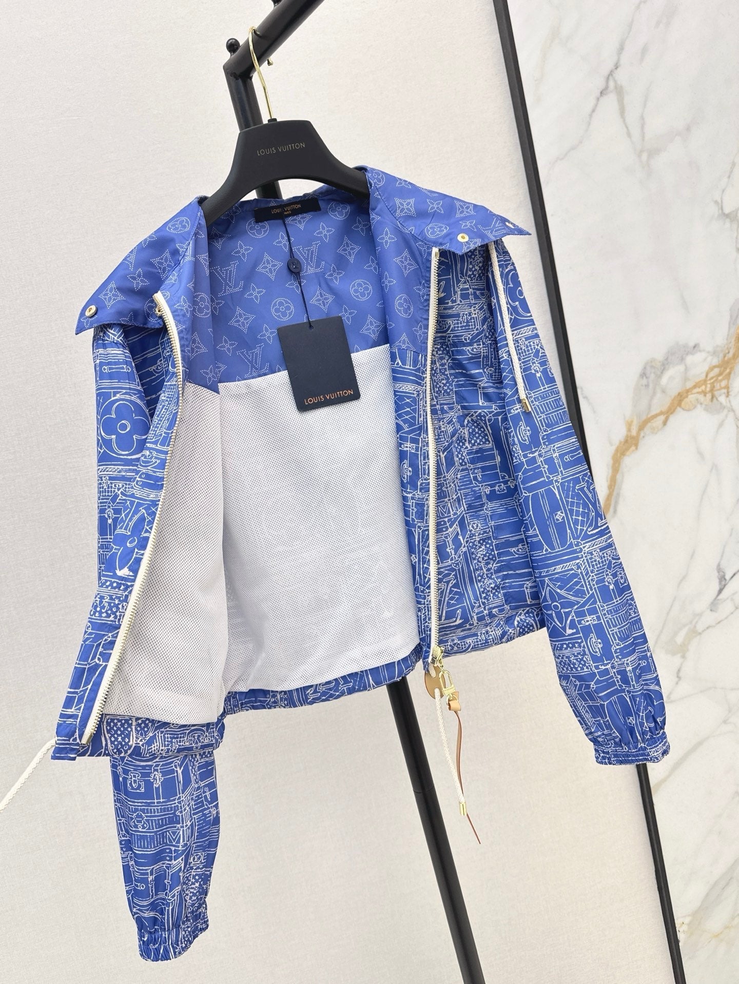 Loui* 25ss Hooded printed jacket