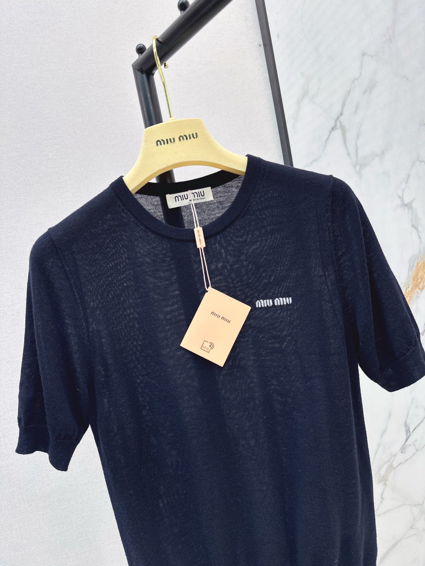 M*u 25ss Cashmere and silk cable-knit crew-neck sweater