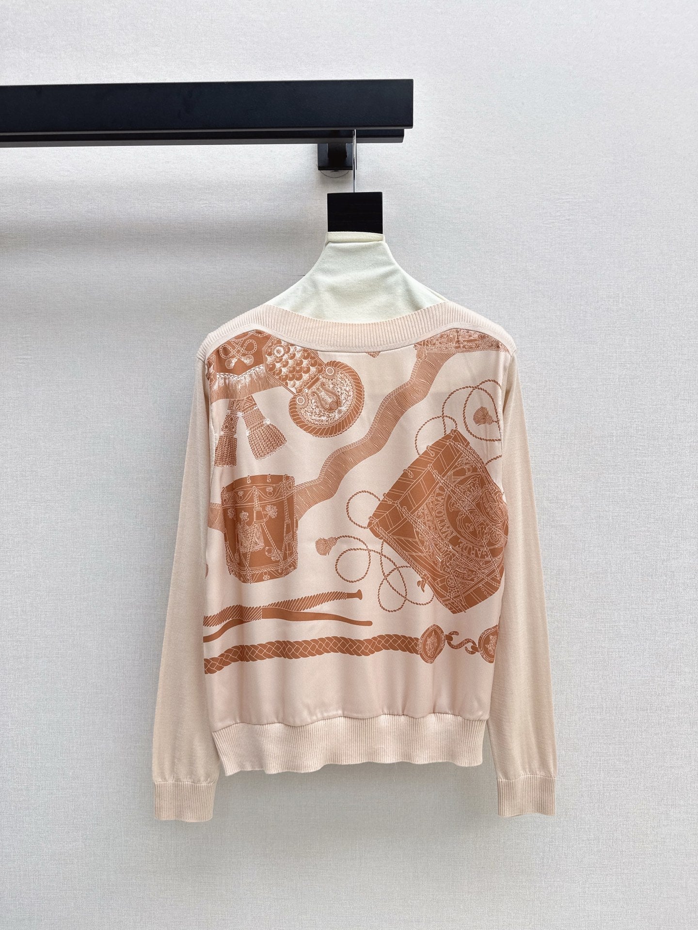 Herm* Long-sleeve twillaine sweater