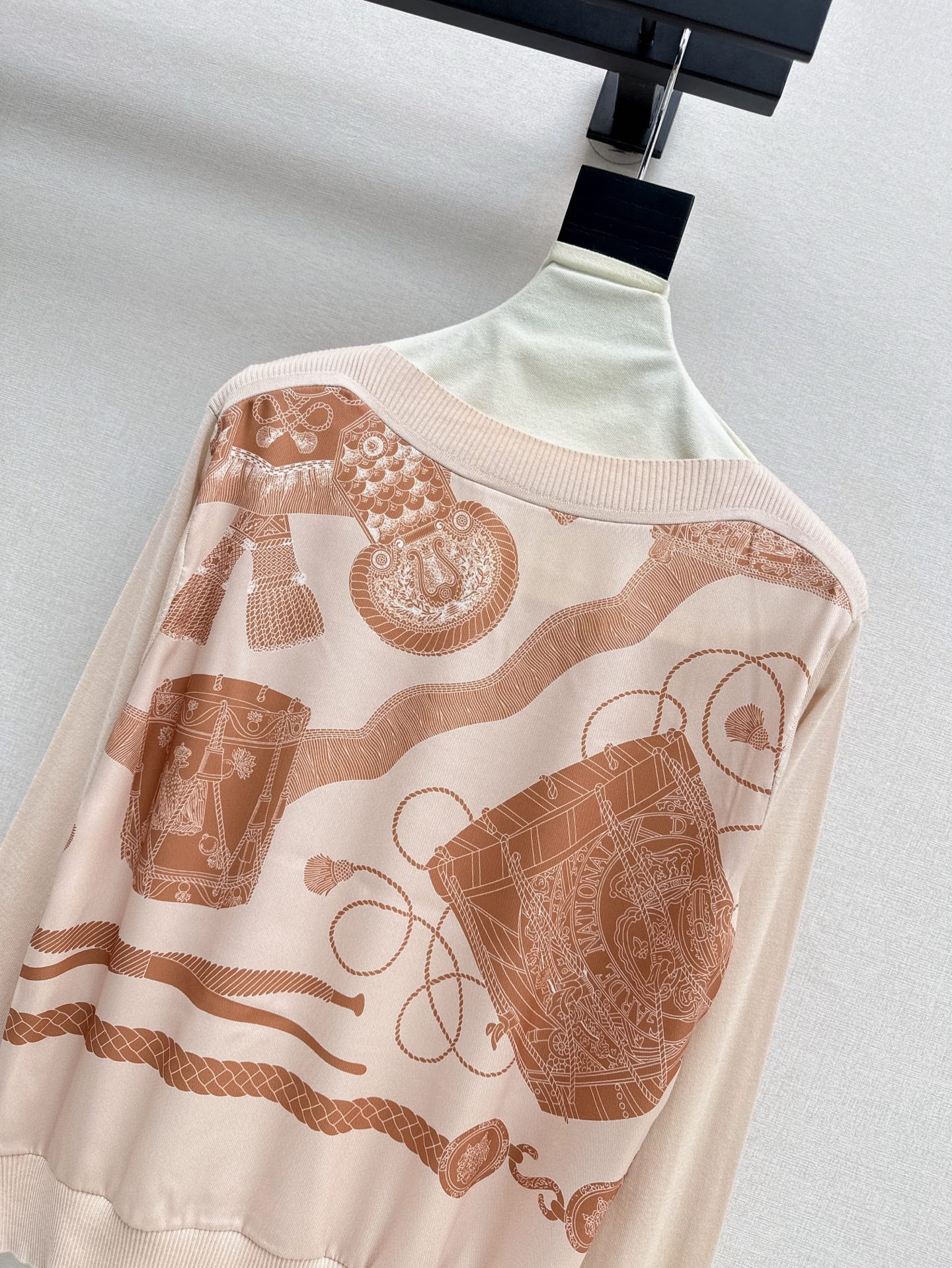 Herm* Long-sleeve twillaine sweater