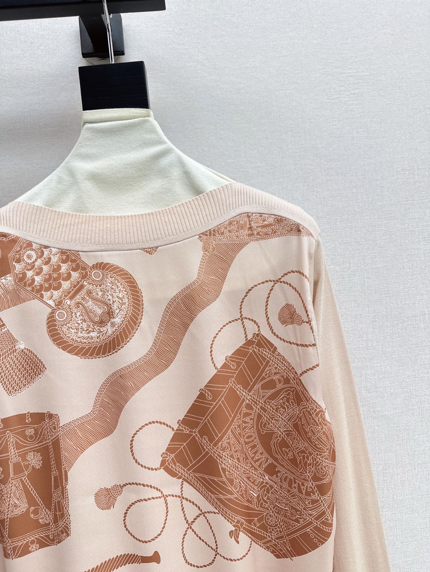 Herm* Long-sleeve twillaine sweater