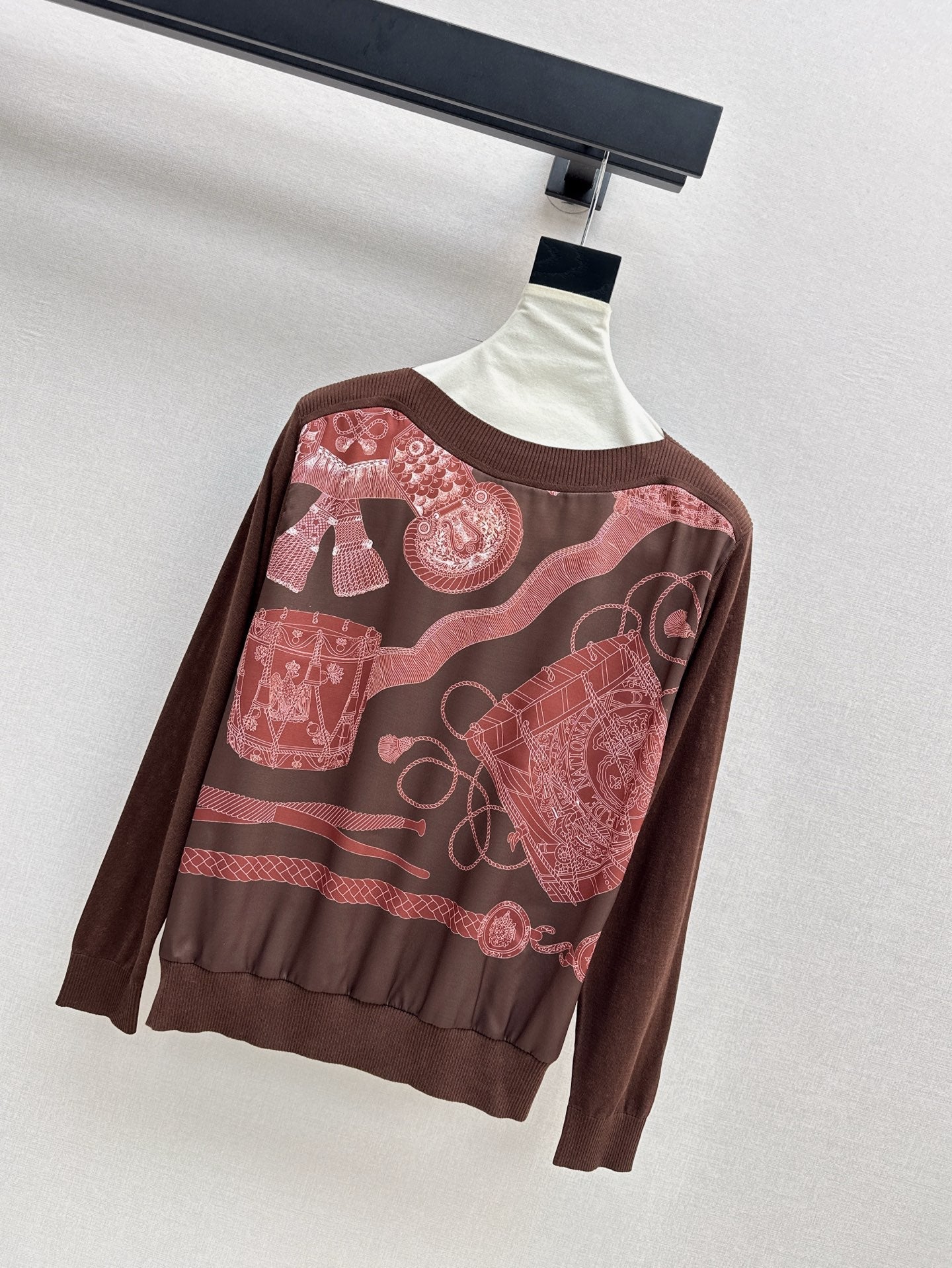 Herm* Long-sleeve twillaine sweater