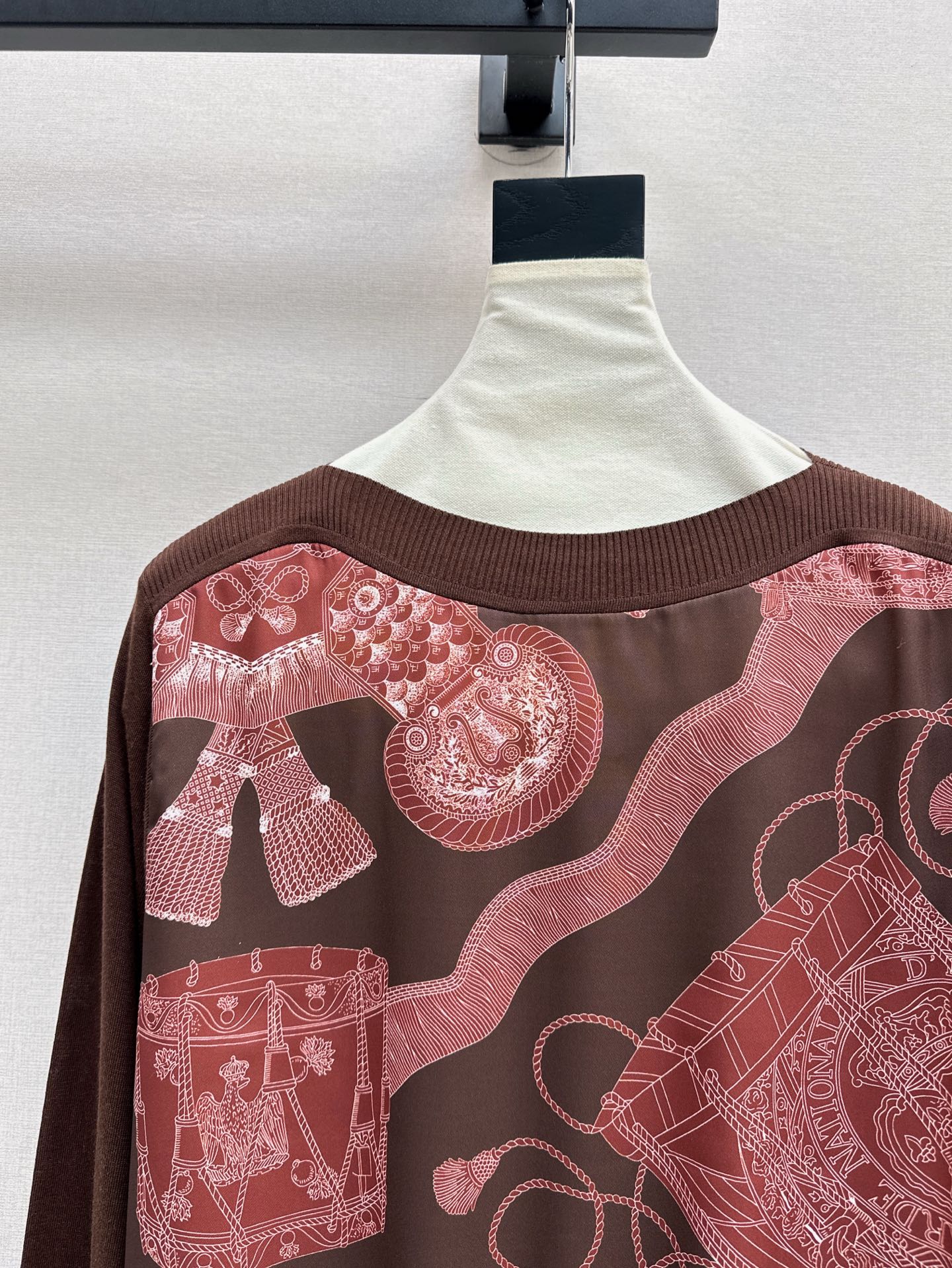 Herm* Long-sleeve twillaine sweater