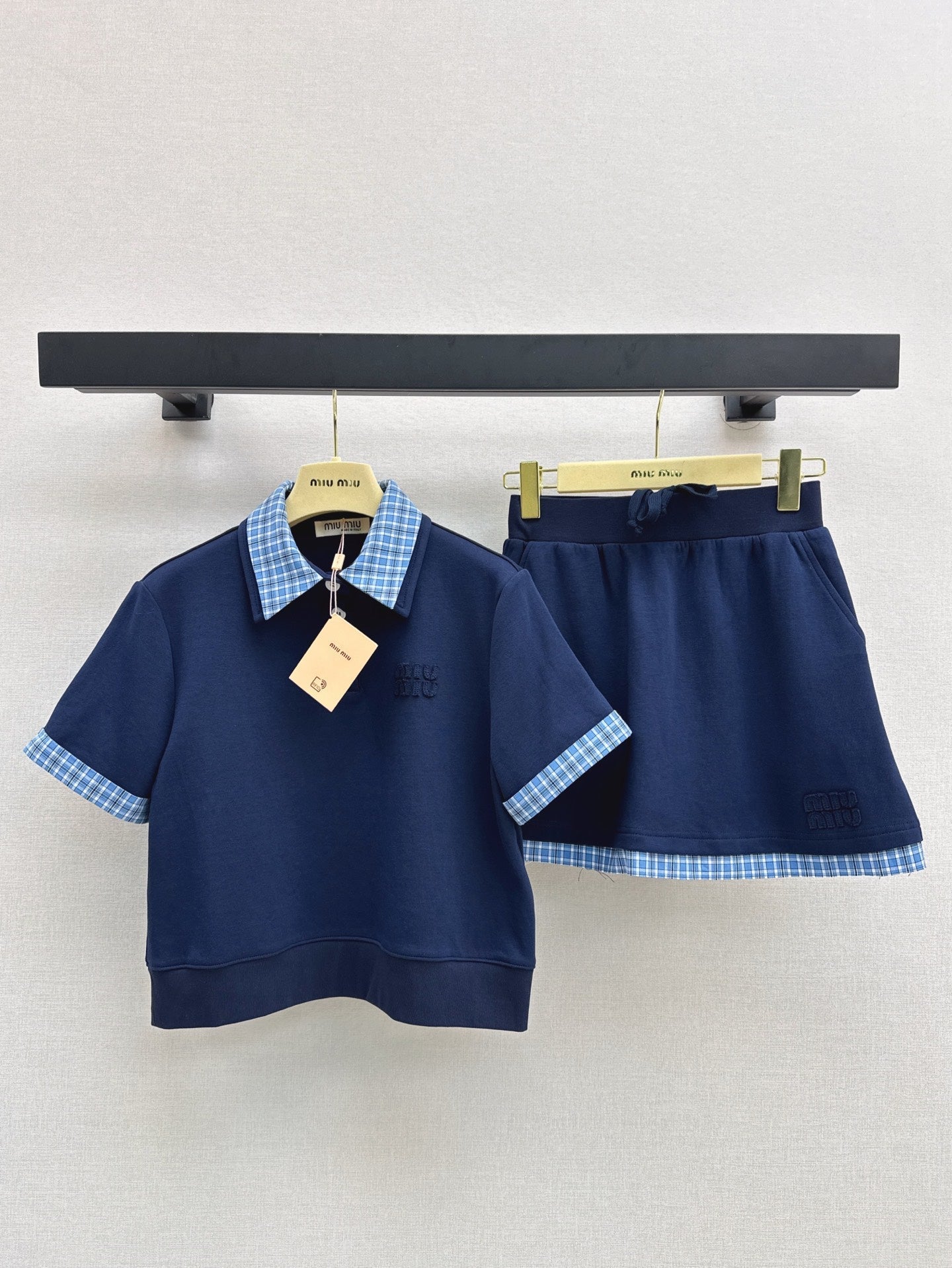 M*u 25ss Plaid lapel top + mini skirt suit