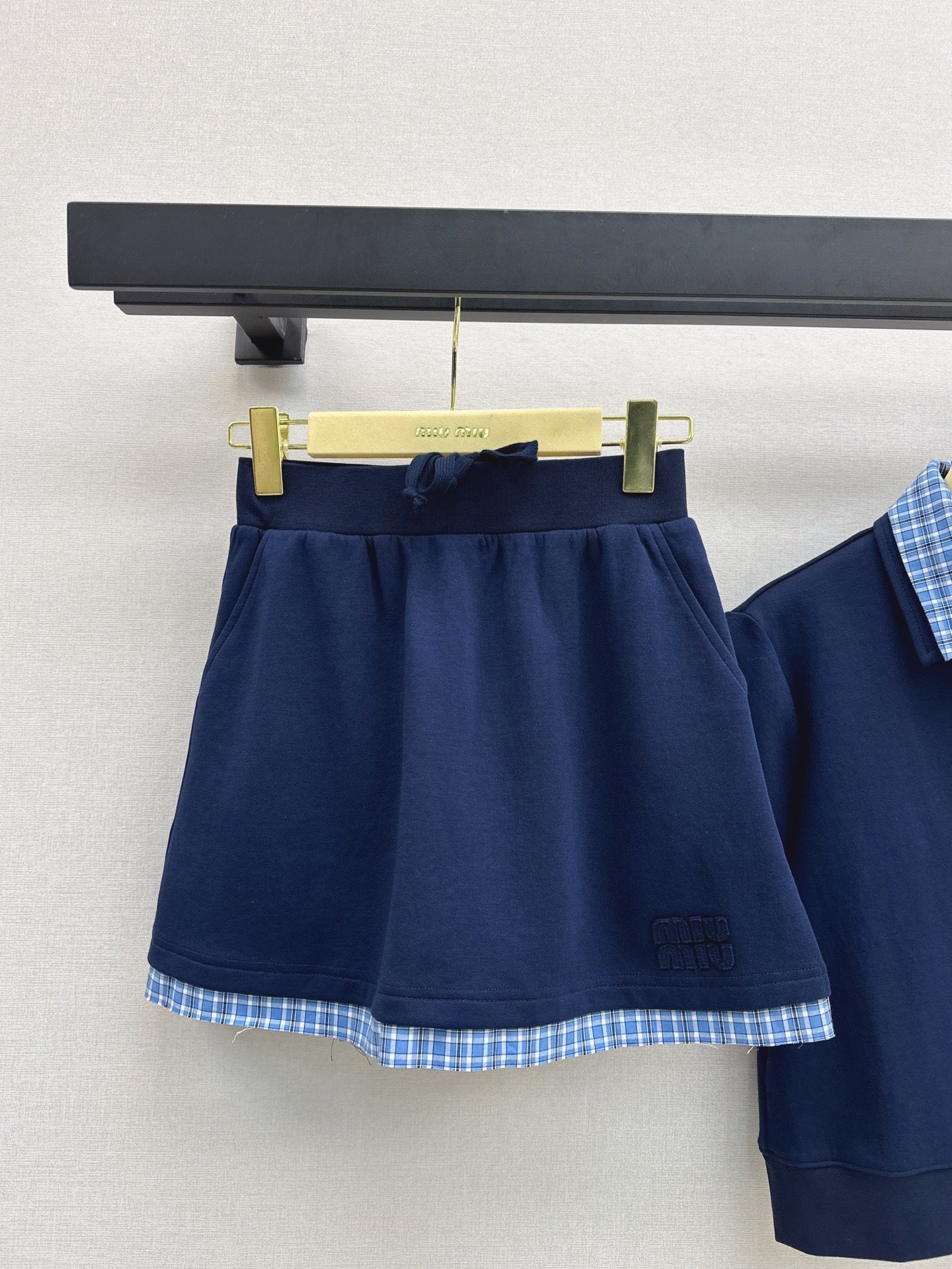 M*u 25ss Plaid lapel top + mini skirt suit