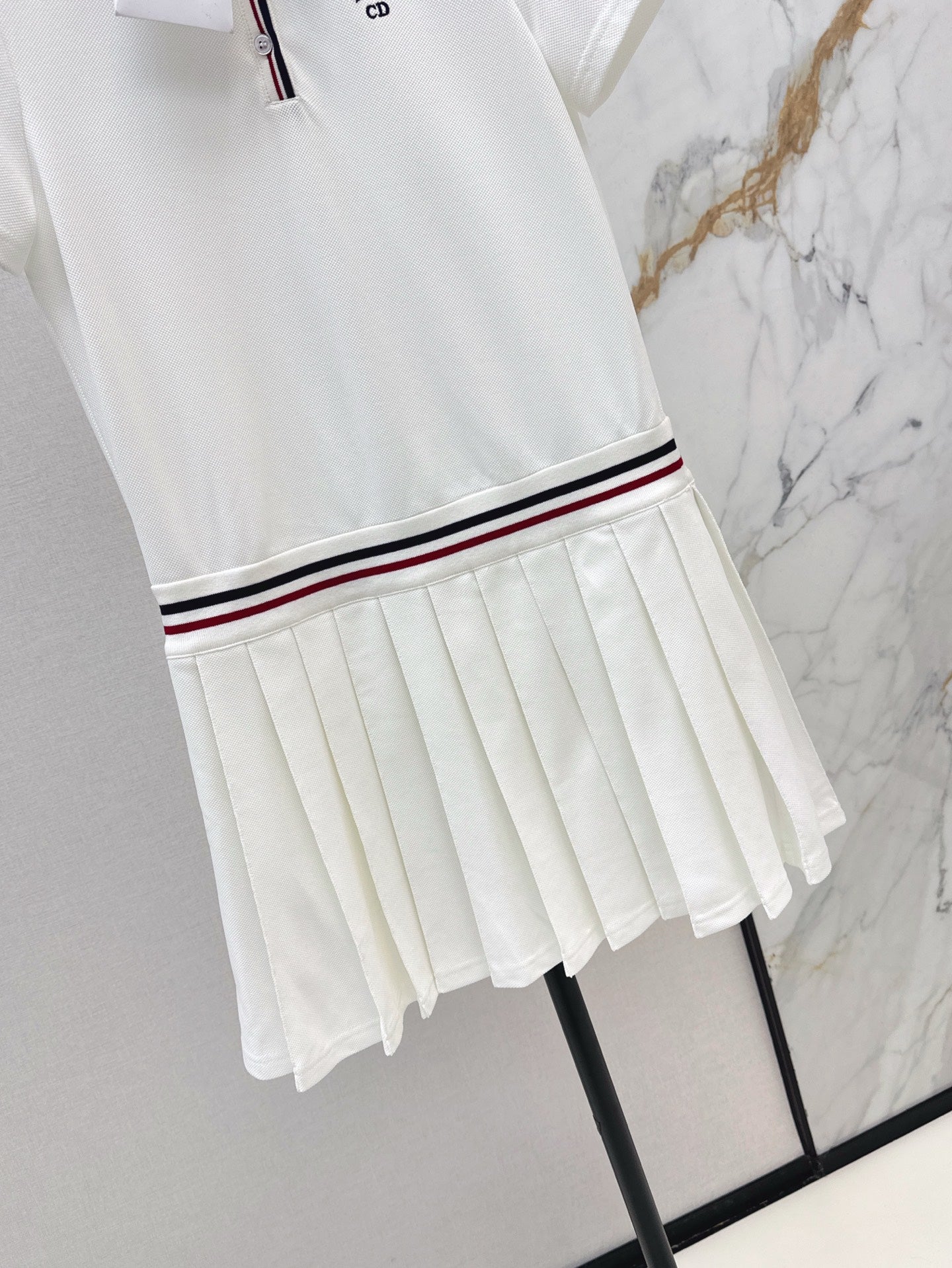 D*r 25ss Polo neck short sleeve pleated Dress