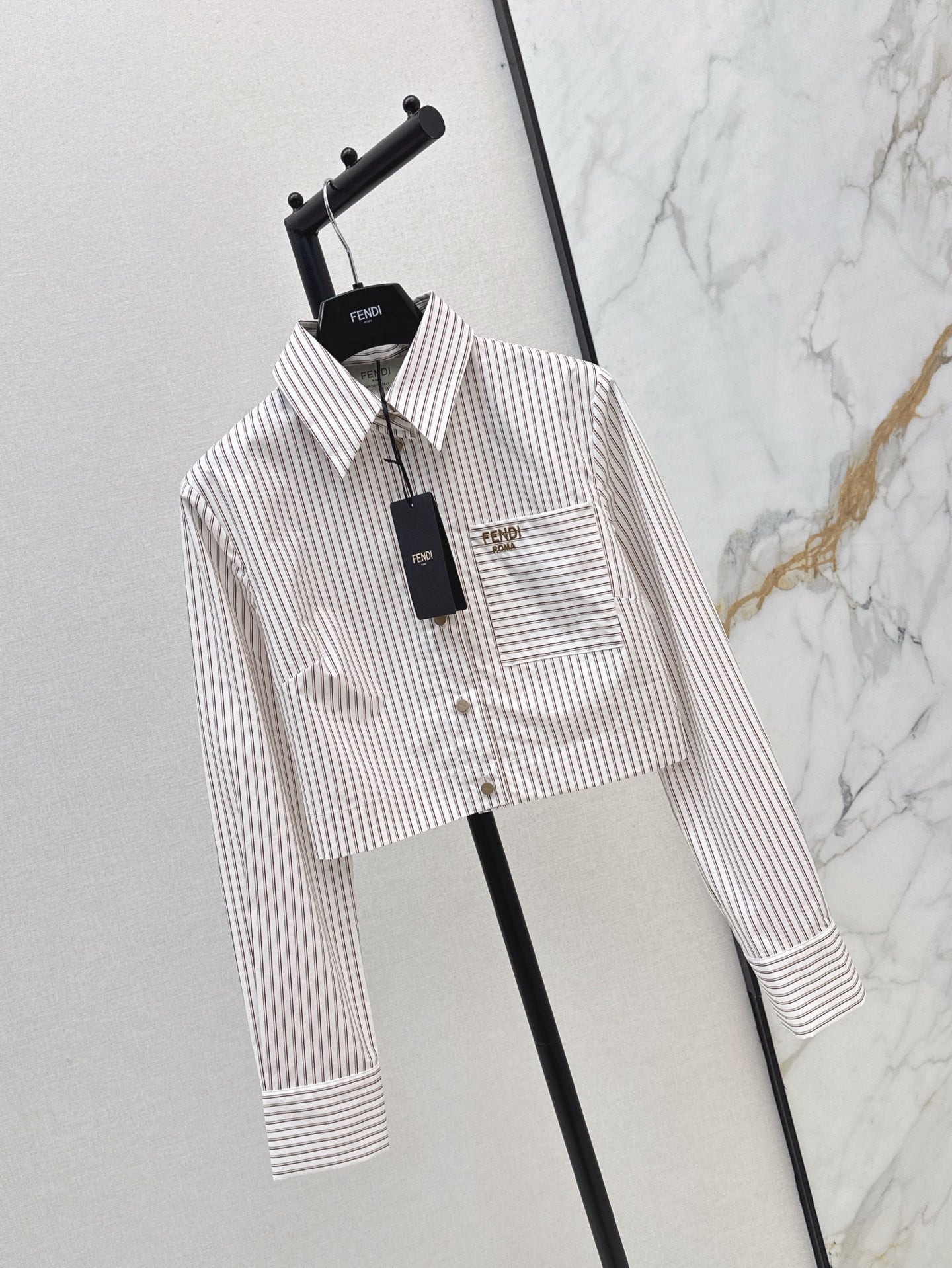Fd* 25ss crop shirt