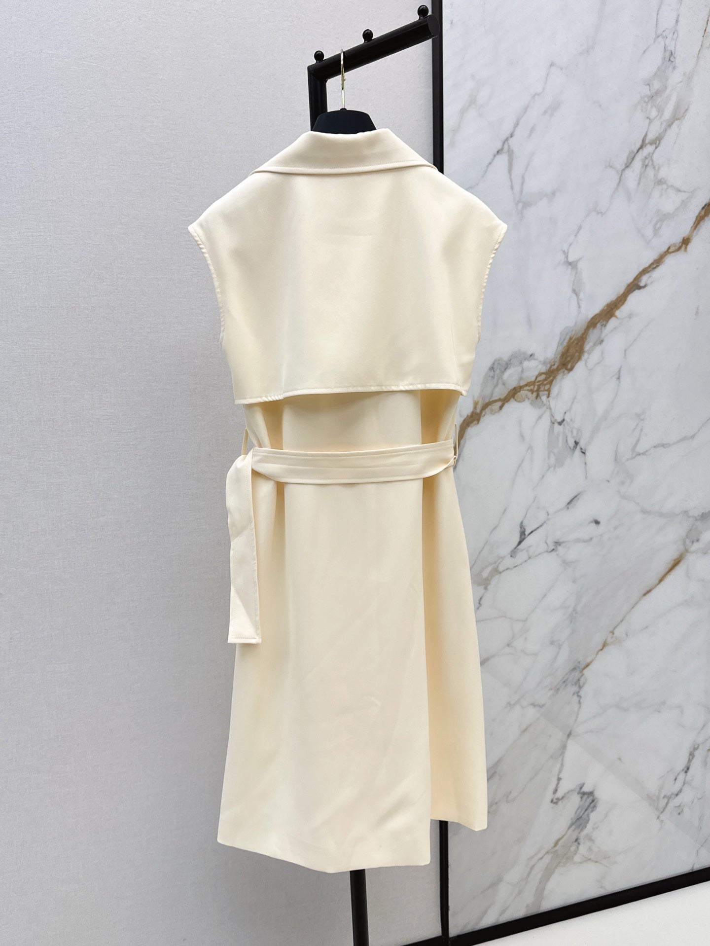 Loui* 25ss Belted Double-Breasted Dress