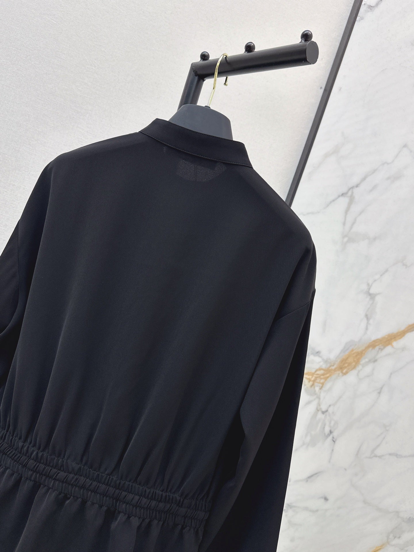 Loui* 25ss Long-Sleeved Lavallière Dress