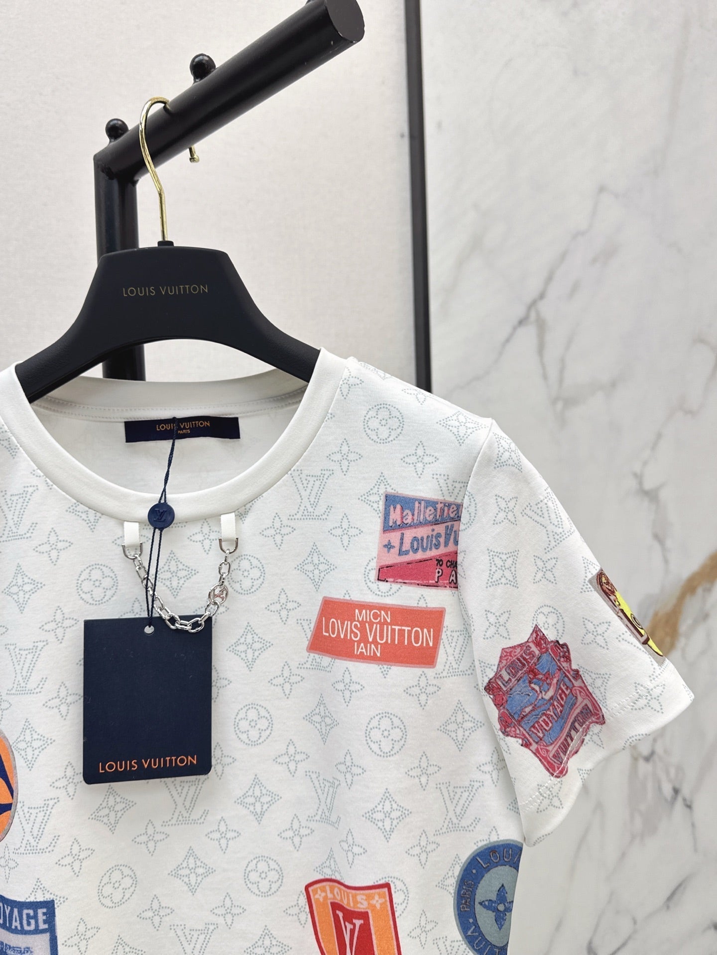 Loui* 25ss Patch print crop top