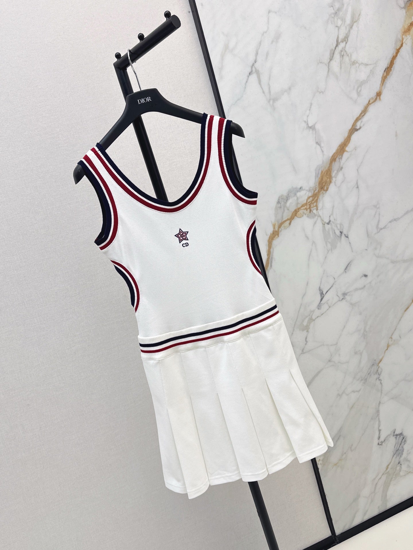 D*r 25ss Colorblock Sleeveless Pleated Dress