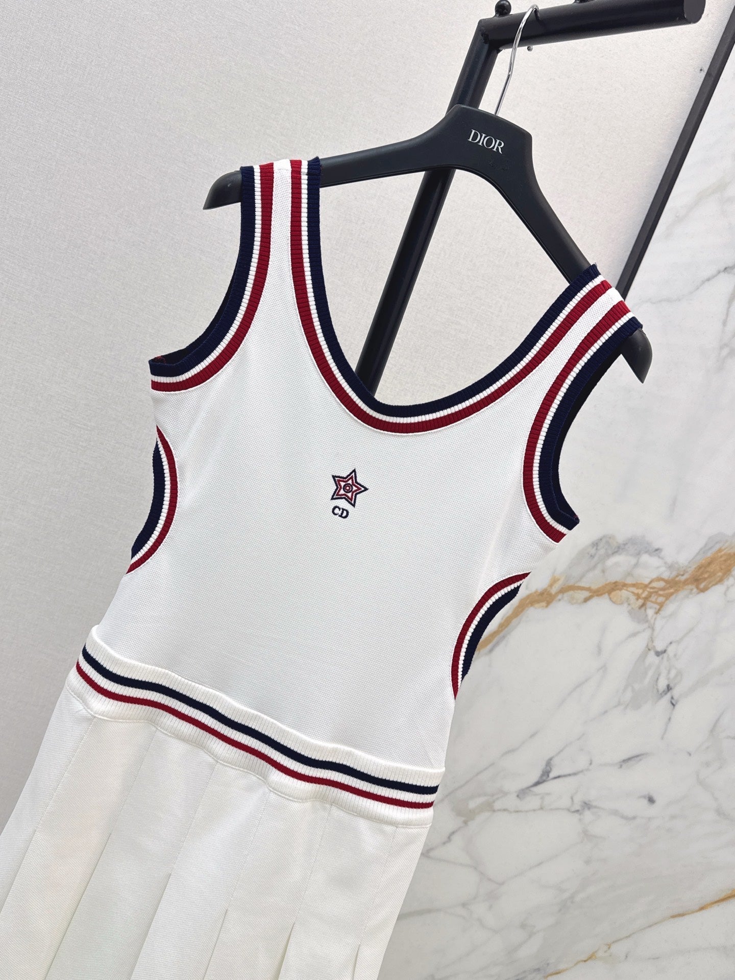 D*r 25ss Colorblock Sleeveless Pleated Dress