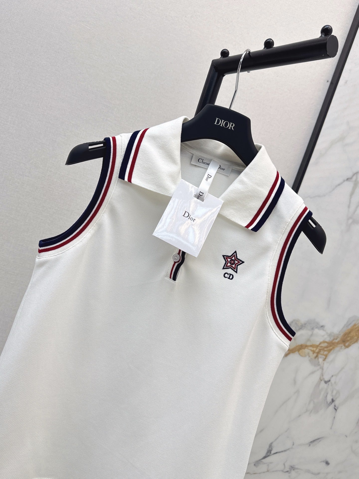 D*r 25ss embroidered polo neck sleeveless top