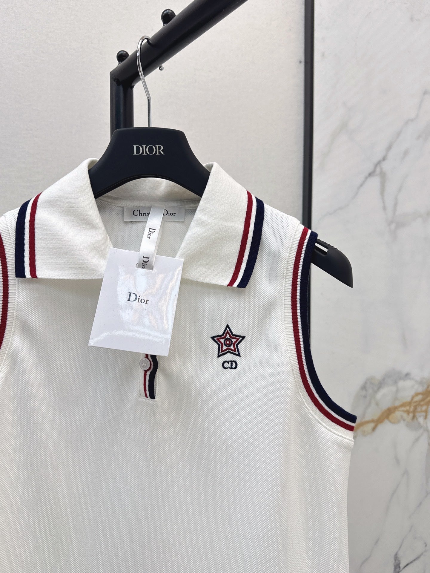 D*r 25ss embroidered polo neck sleeveless top