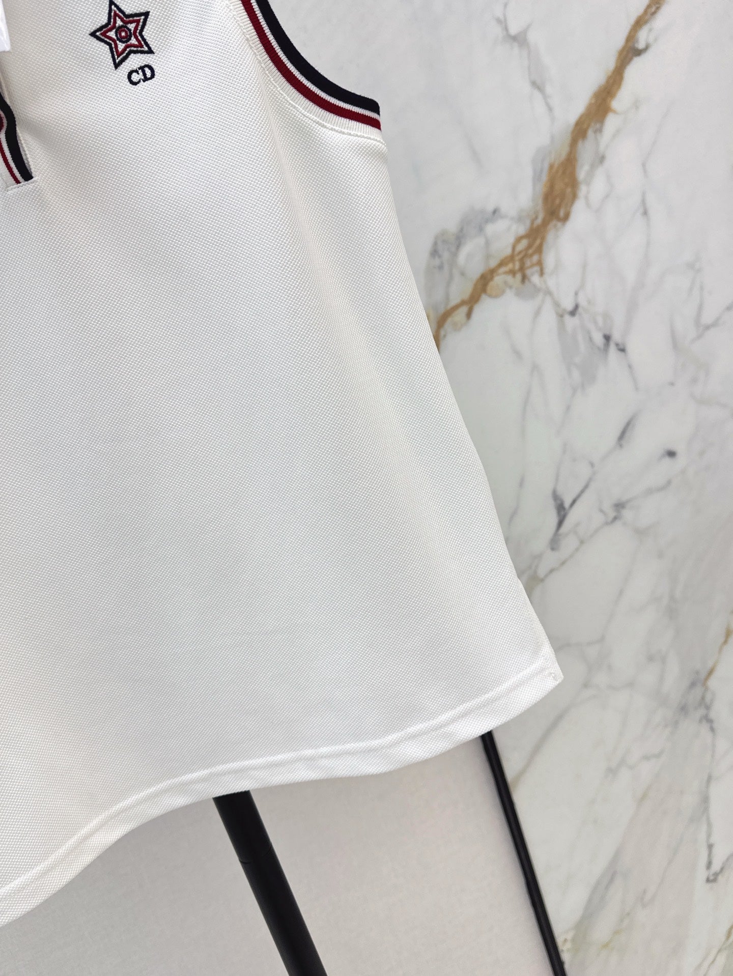 D*r 25ss embroidered polo neck sleeveless top