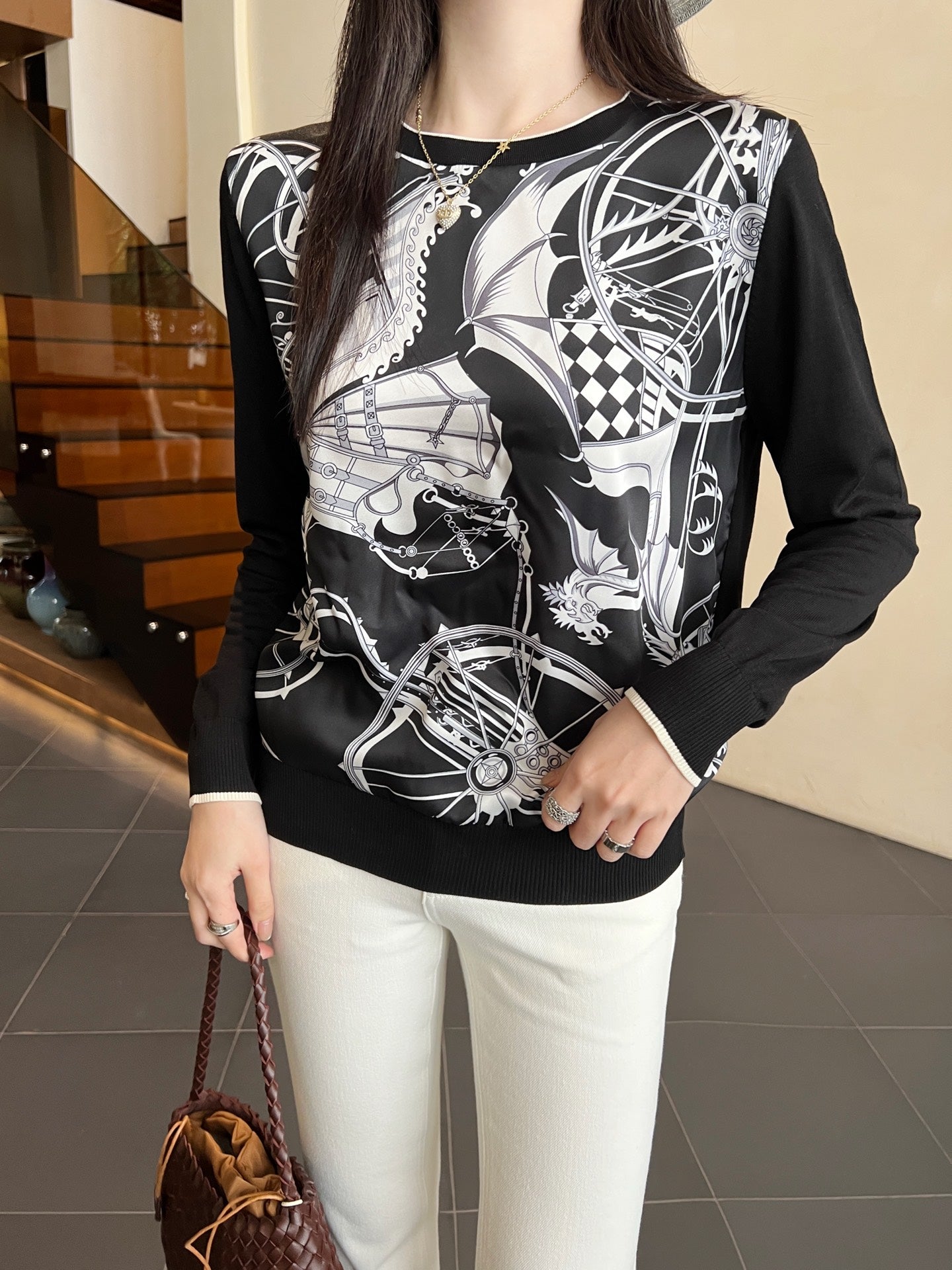 Herm* 25ss long-sleeve twillaine sweater