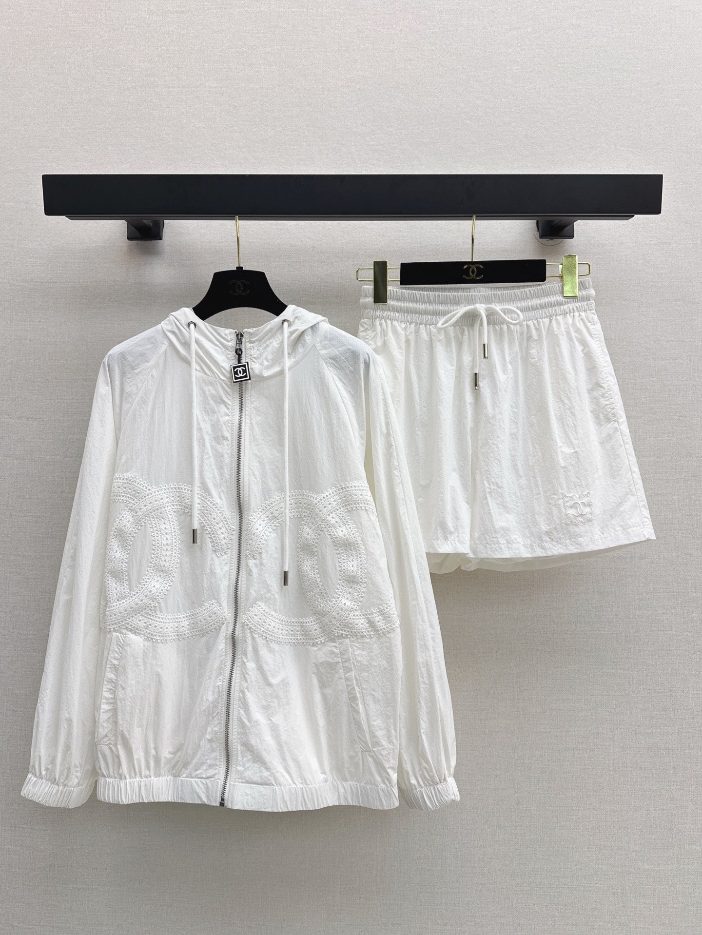 C*nel 25ss Embroidered Windbreaker + shorts set
