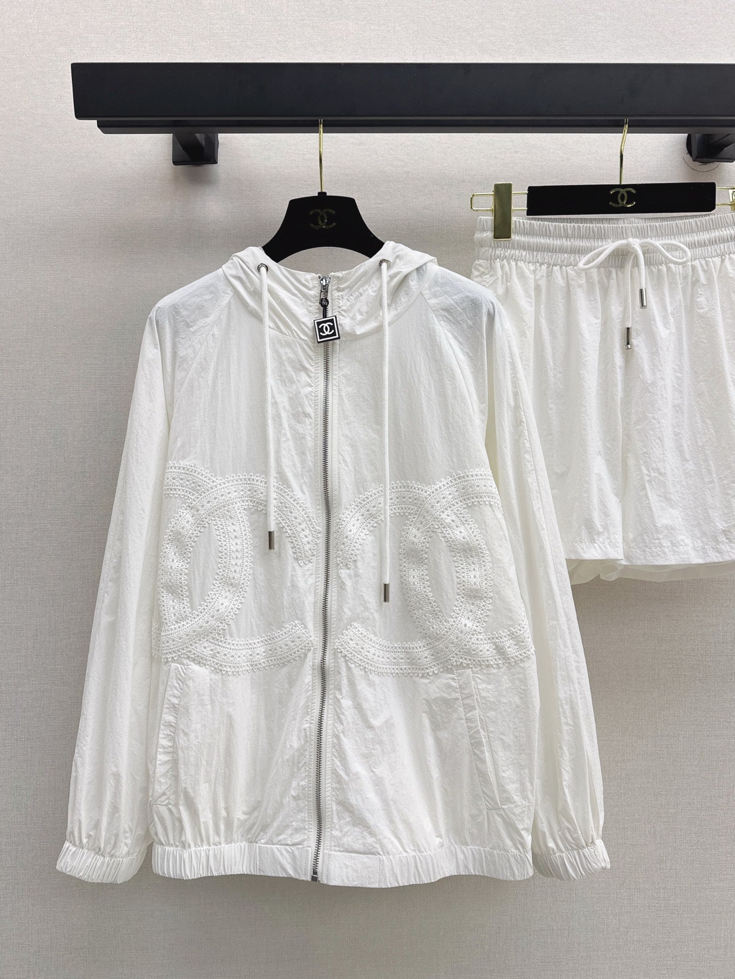 C*nel 25ss Embroidered Windbreaker + shorts set