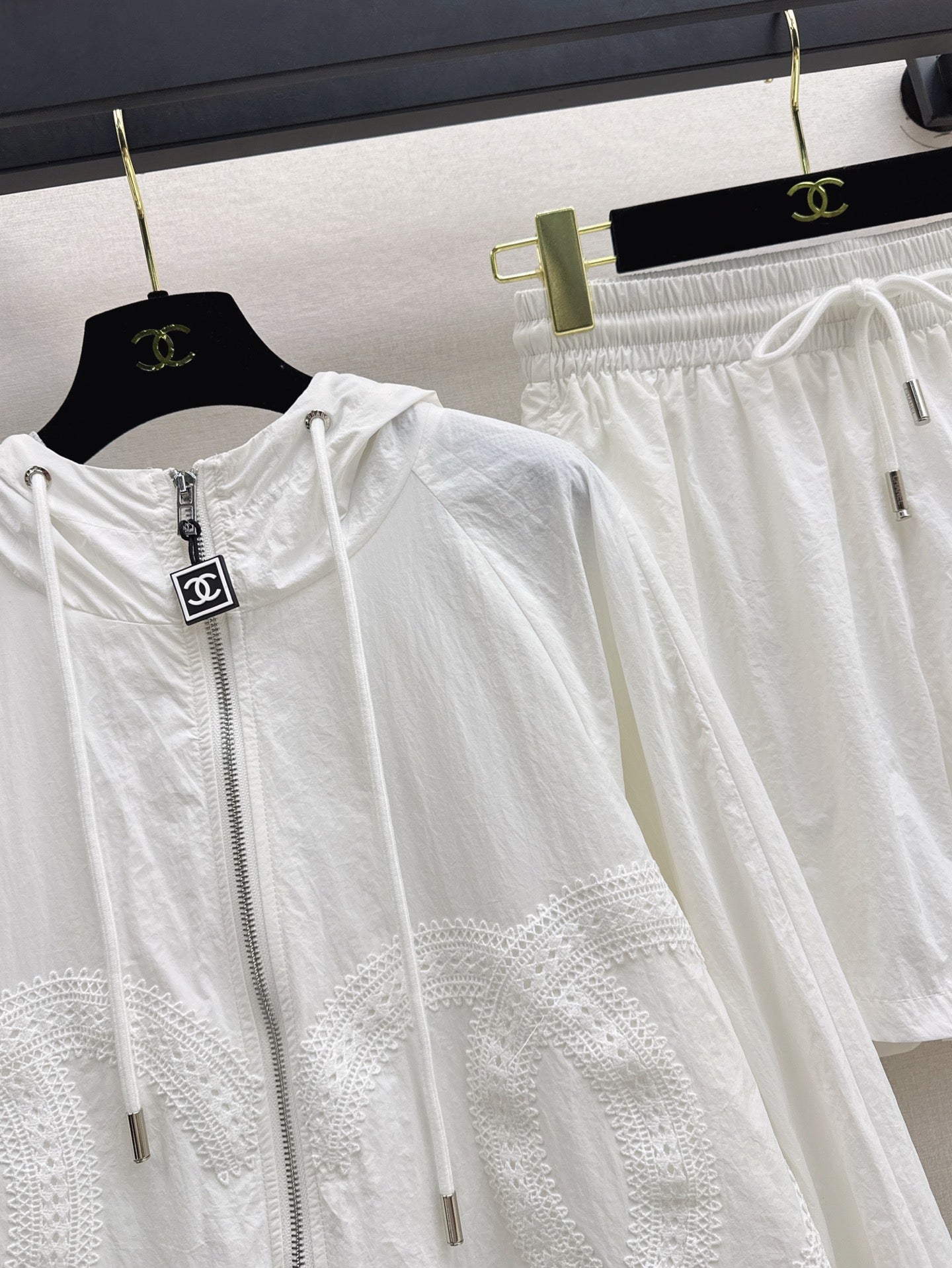 C*nel 25ss Embroidered Windbreaker + shorts set