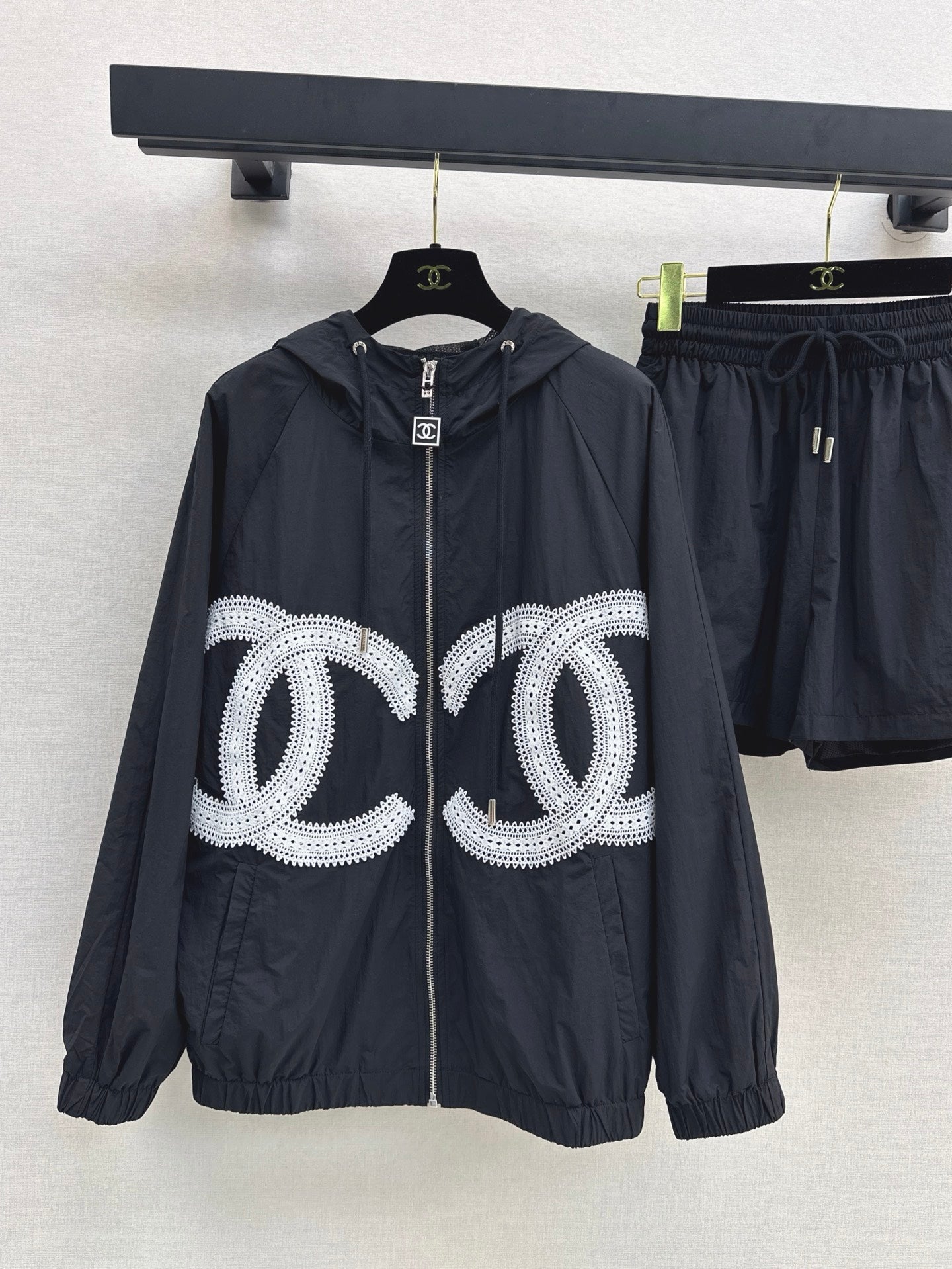 C*nel 25ss Embroidered Windbreaker + shorts set