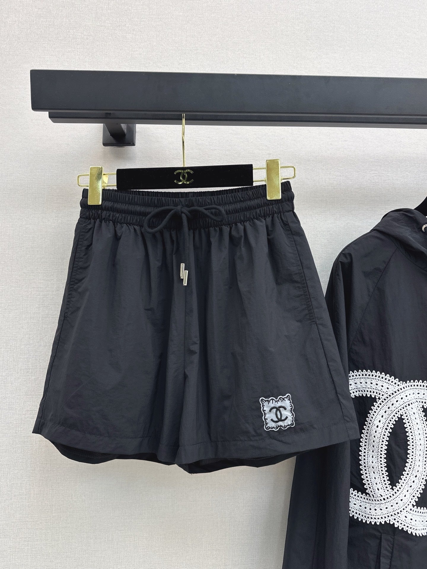 C*nel 25ss Embroidered Windbreaker + shorts set