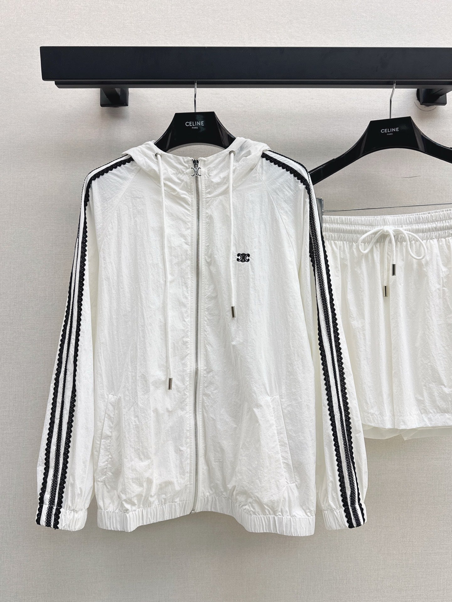 Cel* 25ss Embroidered Windbreaker + shorts set