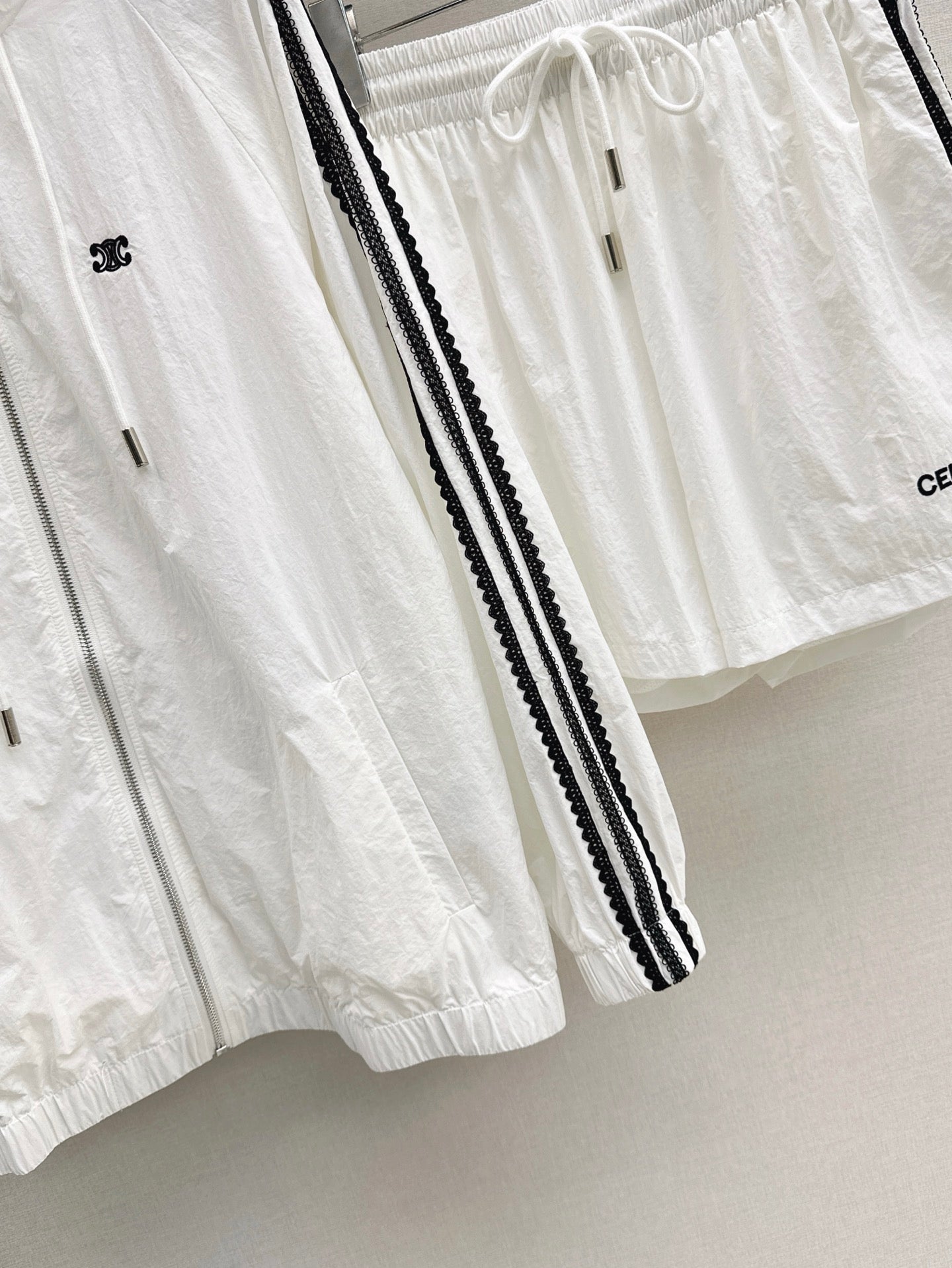 Cel* 25ss Embroidered Windbreaker + shorts set