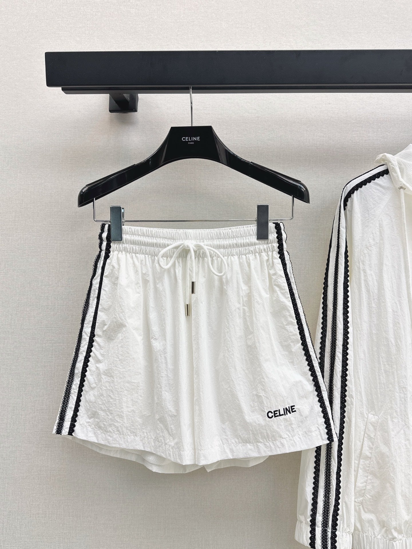Cel* 25ss Embroidered Windbreaker + shorts set