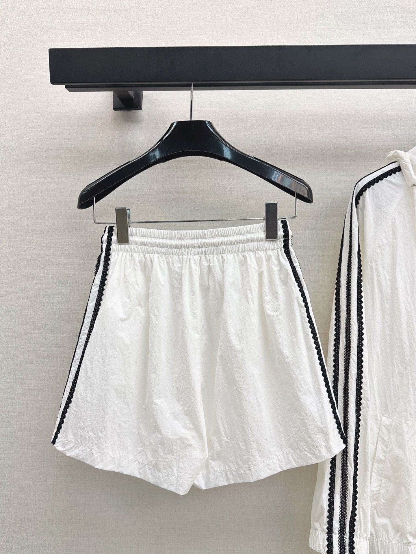 Cel* 25ss Embroidered Windbreaker + shorts set