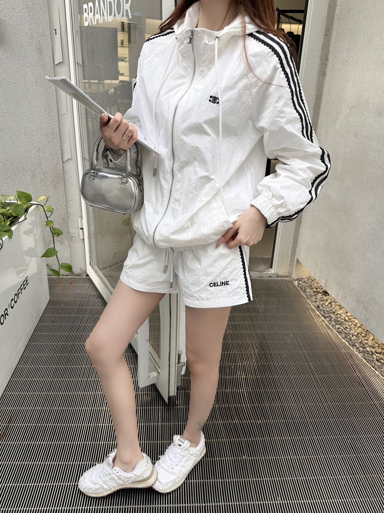 Cel* 25ss Embroidered Windbreaker + shorts set