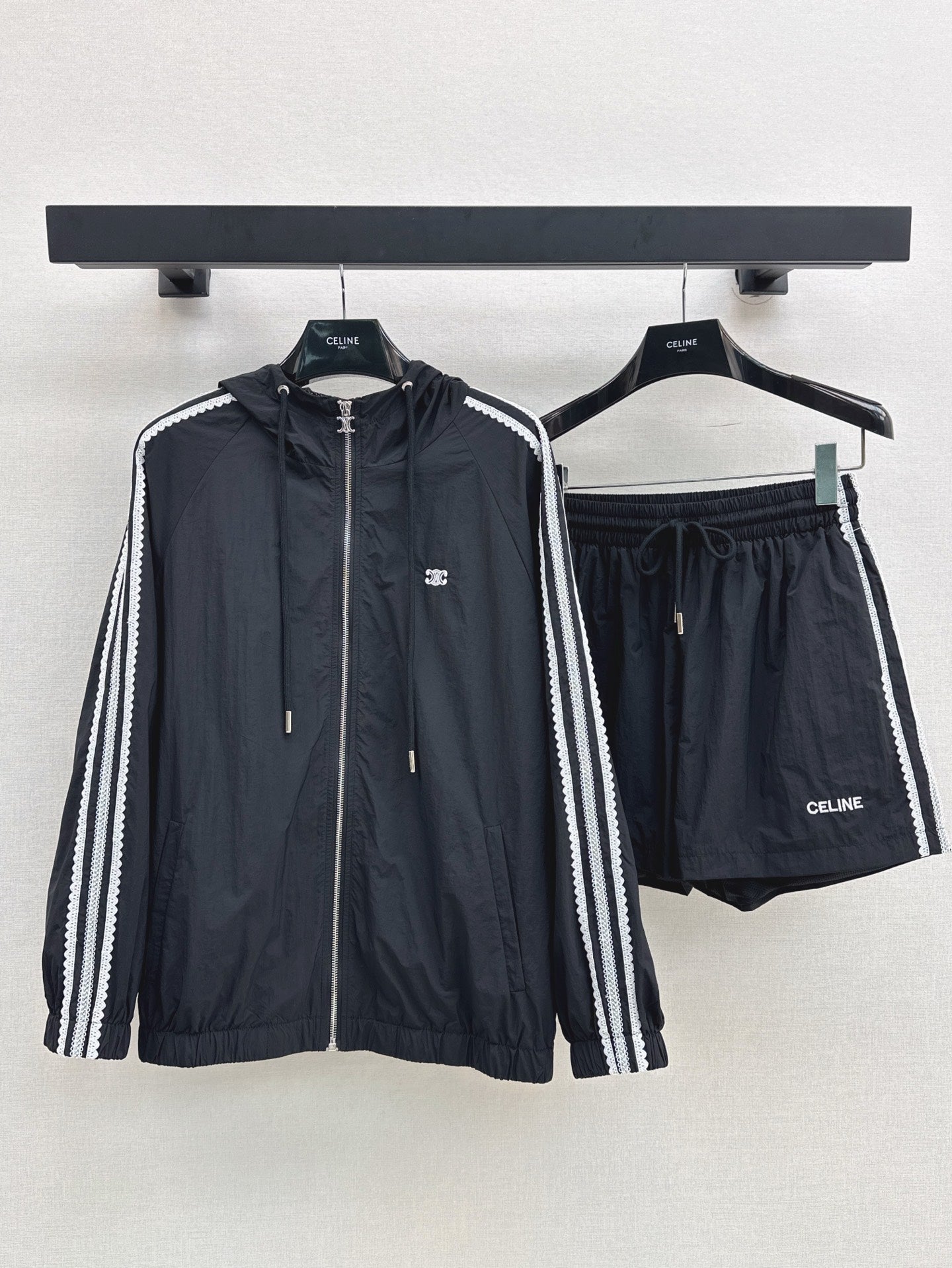 Cel* 25ss Embroidered Windbreaker + shorts set