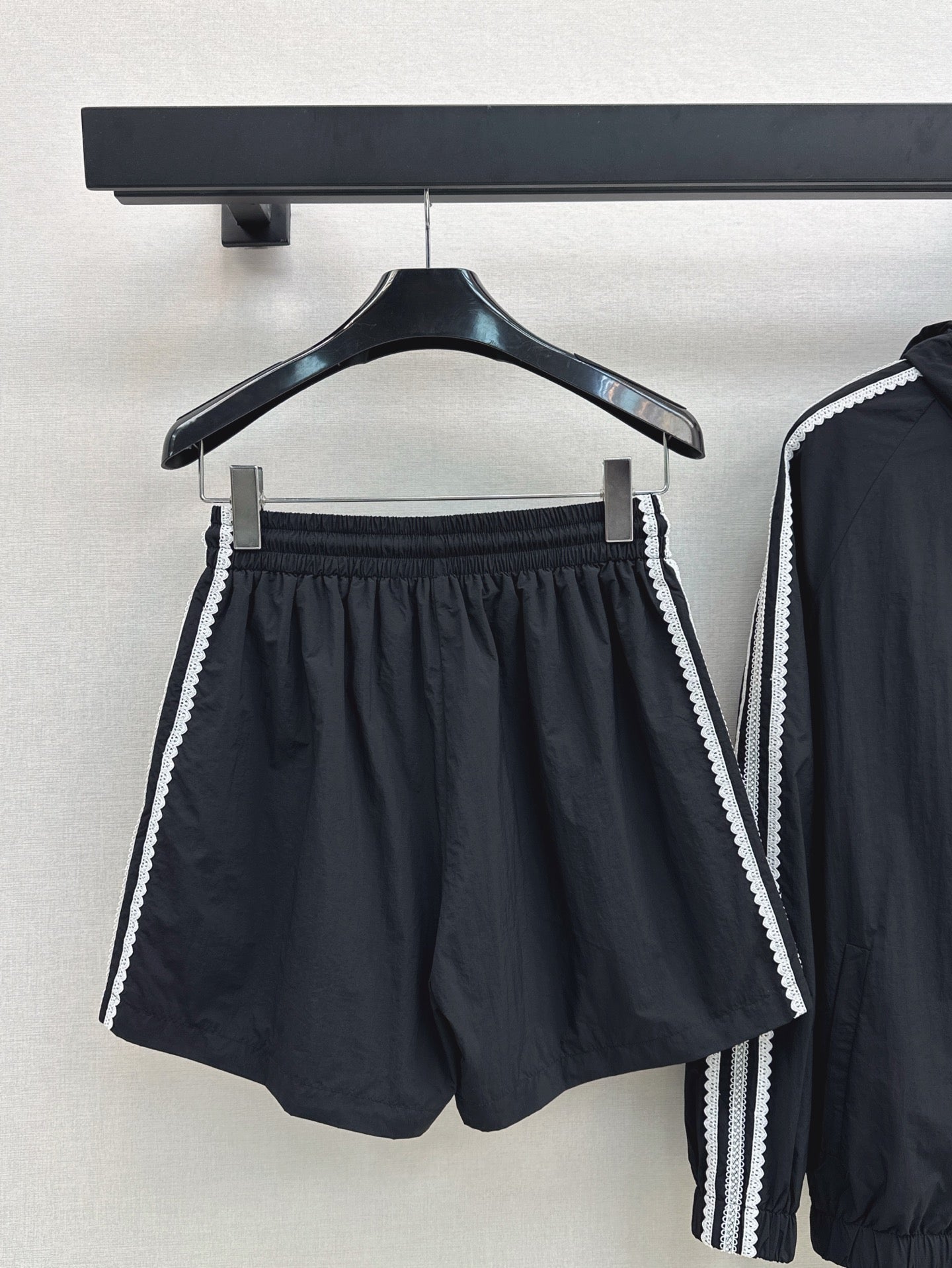 Cel* 25ss Embroidered Windbreaker + shorts set