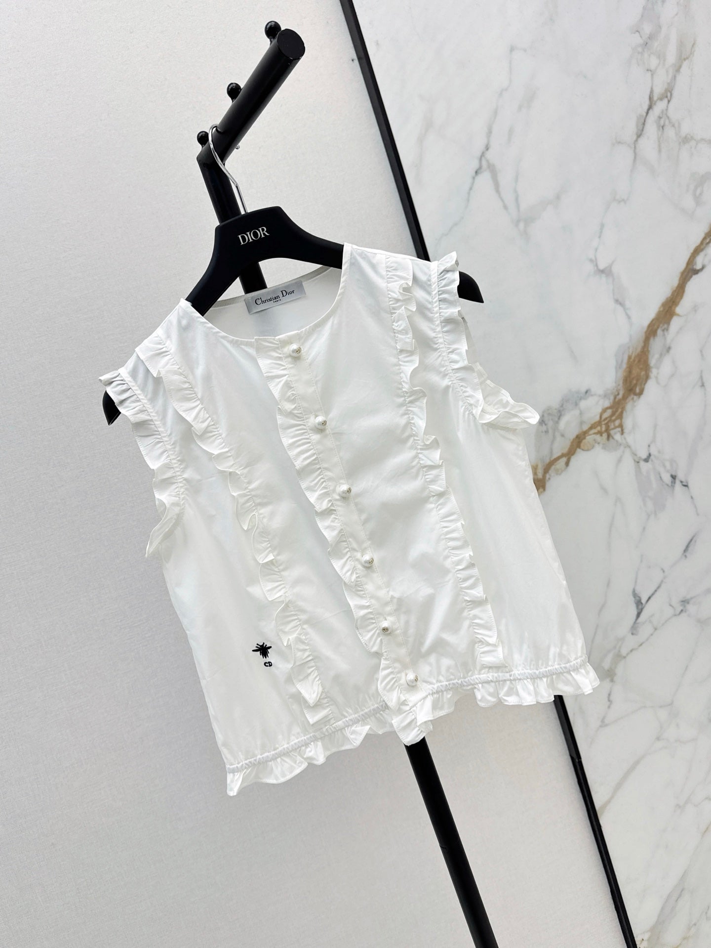 D*r 25ss Sleeveless shirt with ruffle trim
