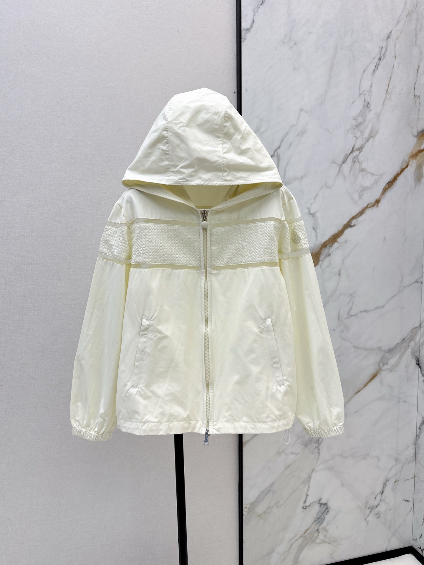Monc* 25ss Embroidered Hooded Jacket