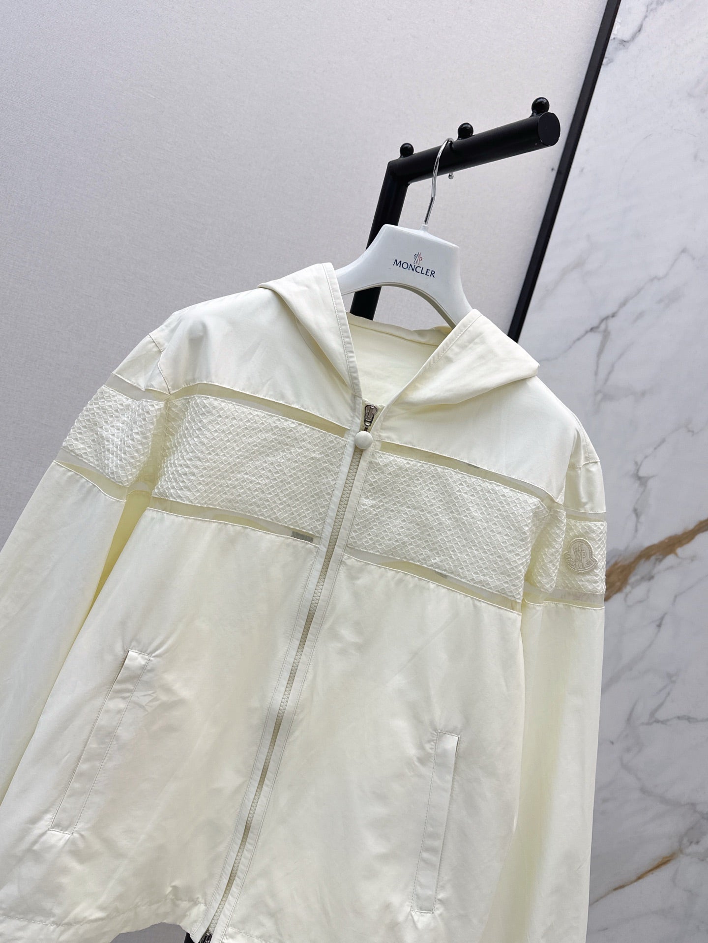 Monc* 25ss Embroidered Hooded Jacket